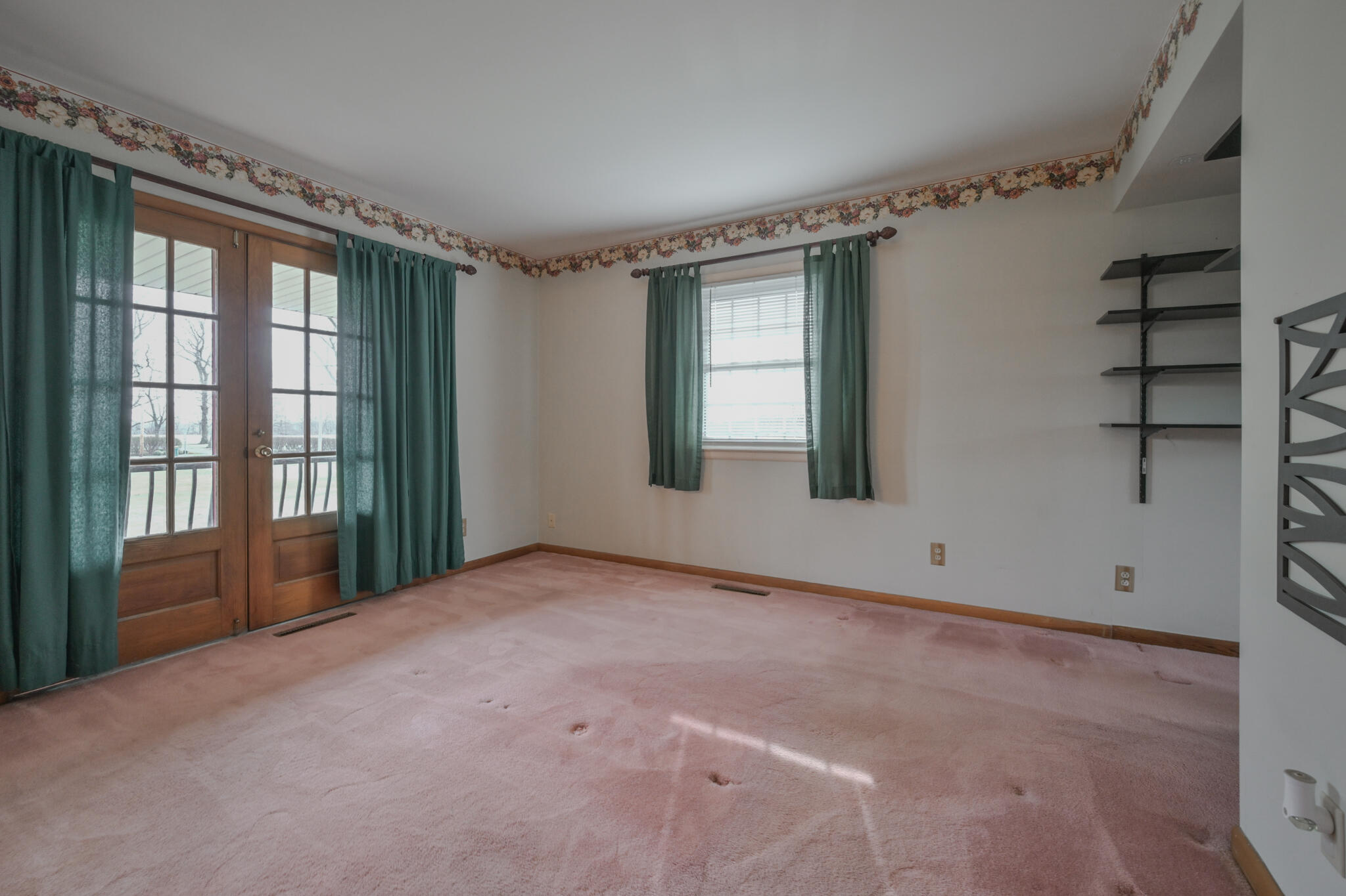 255 Bird Road, Springfield, Ohio 45505