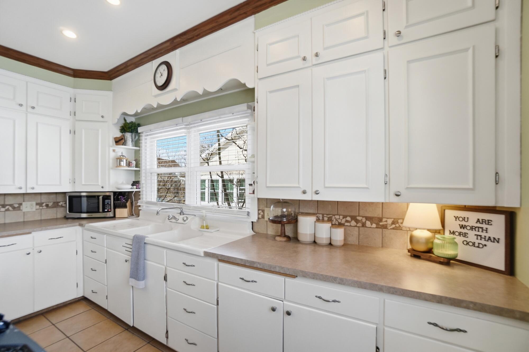 602 Benton Street, Wapakoneta, Ohio 45895