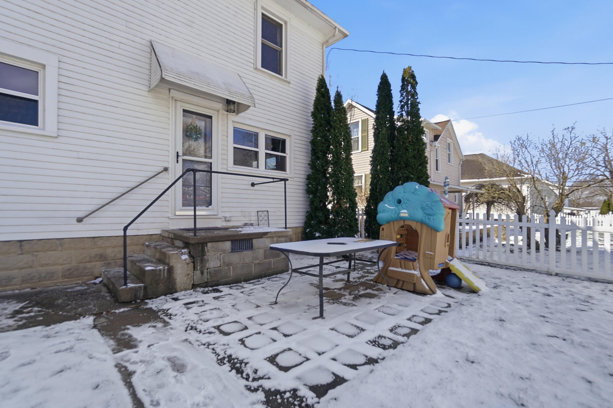 602 Benton Street, Wapakoneta, Ohio 45895