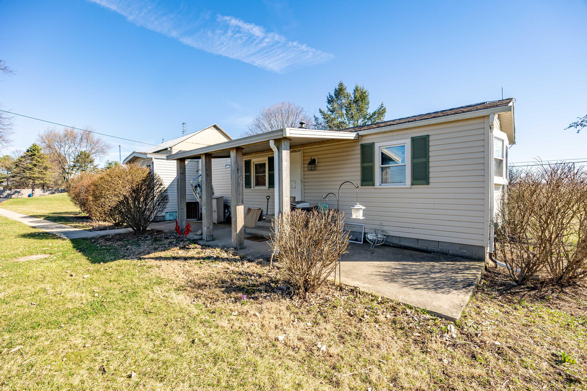 8724 US Highway 68 N, West Liberty, Ohio 43357