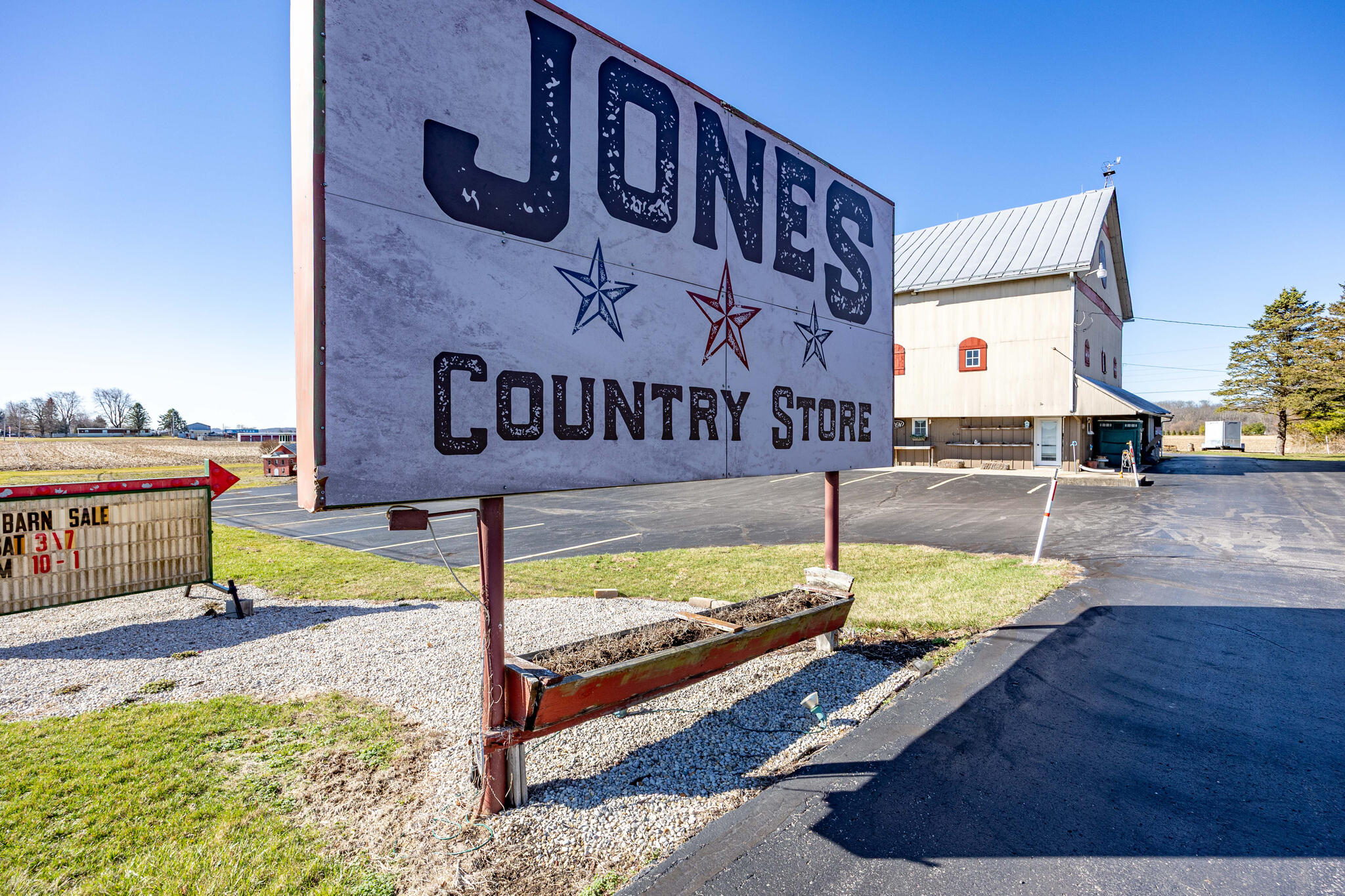 8724 US Highway 68 N, West Liberty, Ohio 43357