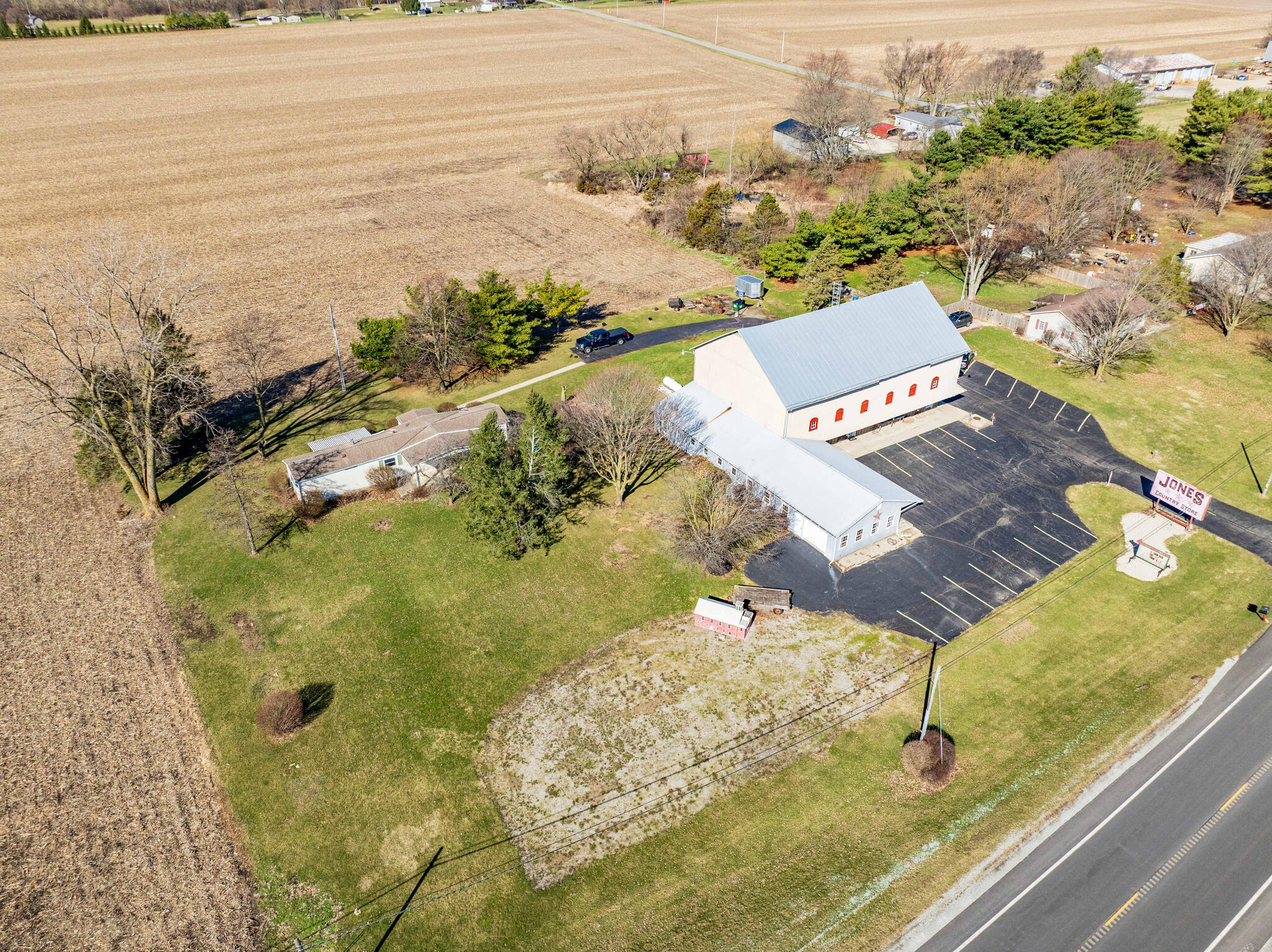 8724 US Highway 68 N, West Liberty, Ohio 43357