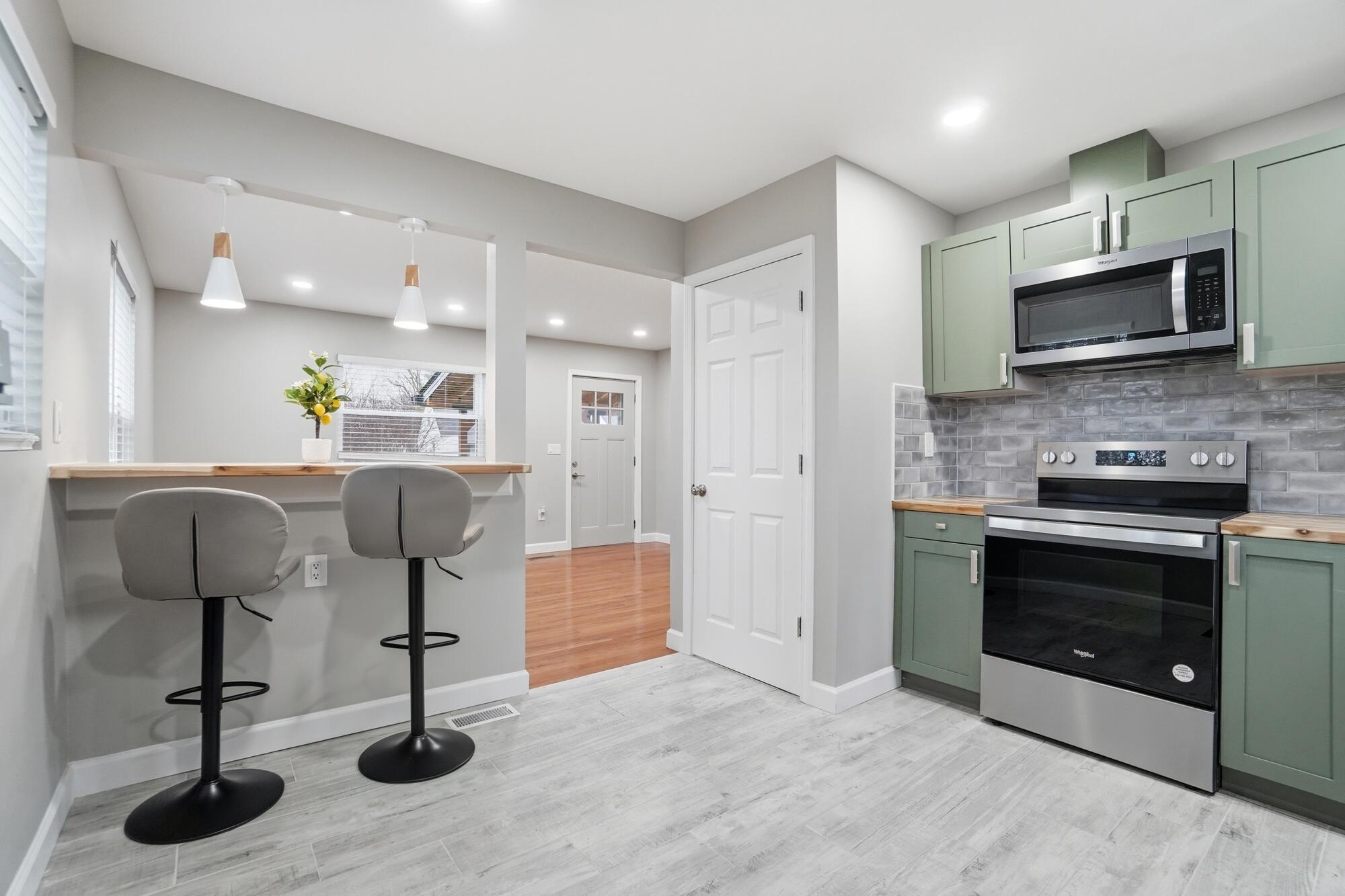 813 Cosler Drive, Dayton, Ohio 45403