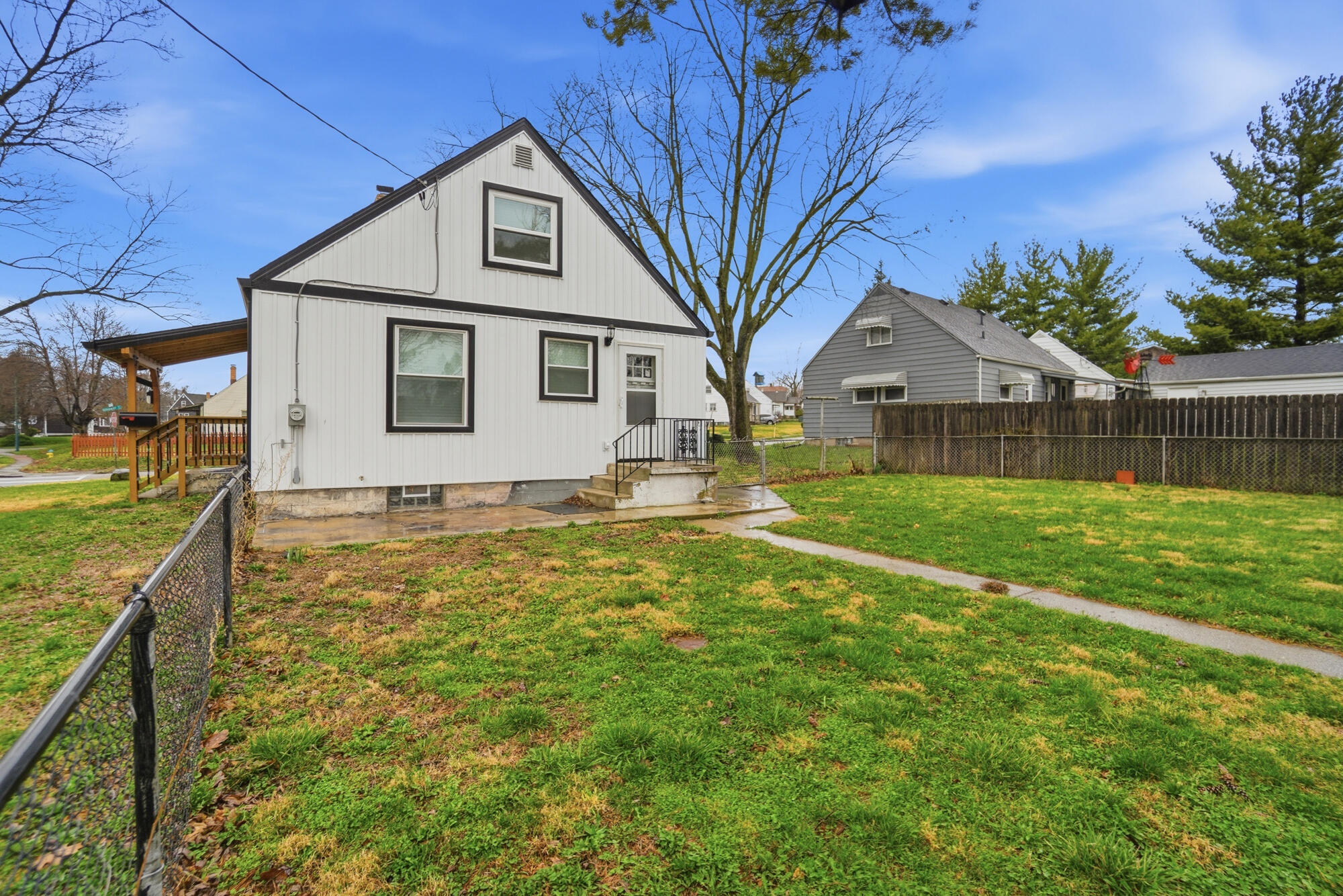 813 Cosler Drive, Dayton, Ohio 45403