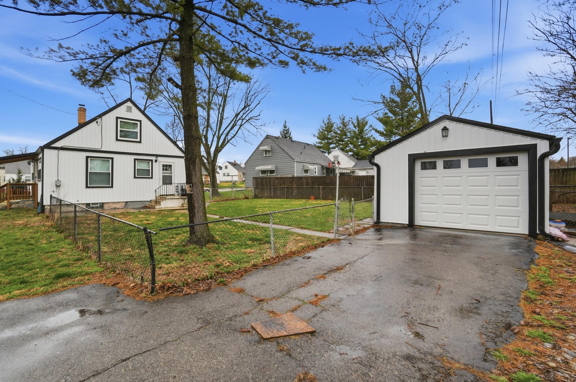 813 Cosler Drive, Dayton, Ohio 45403