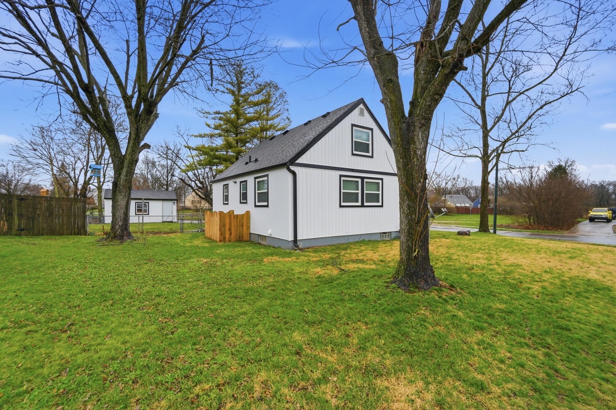 813 Cosler Drive, Dayton, Ohio 45403