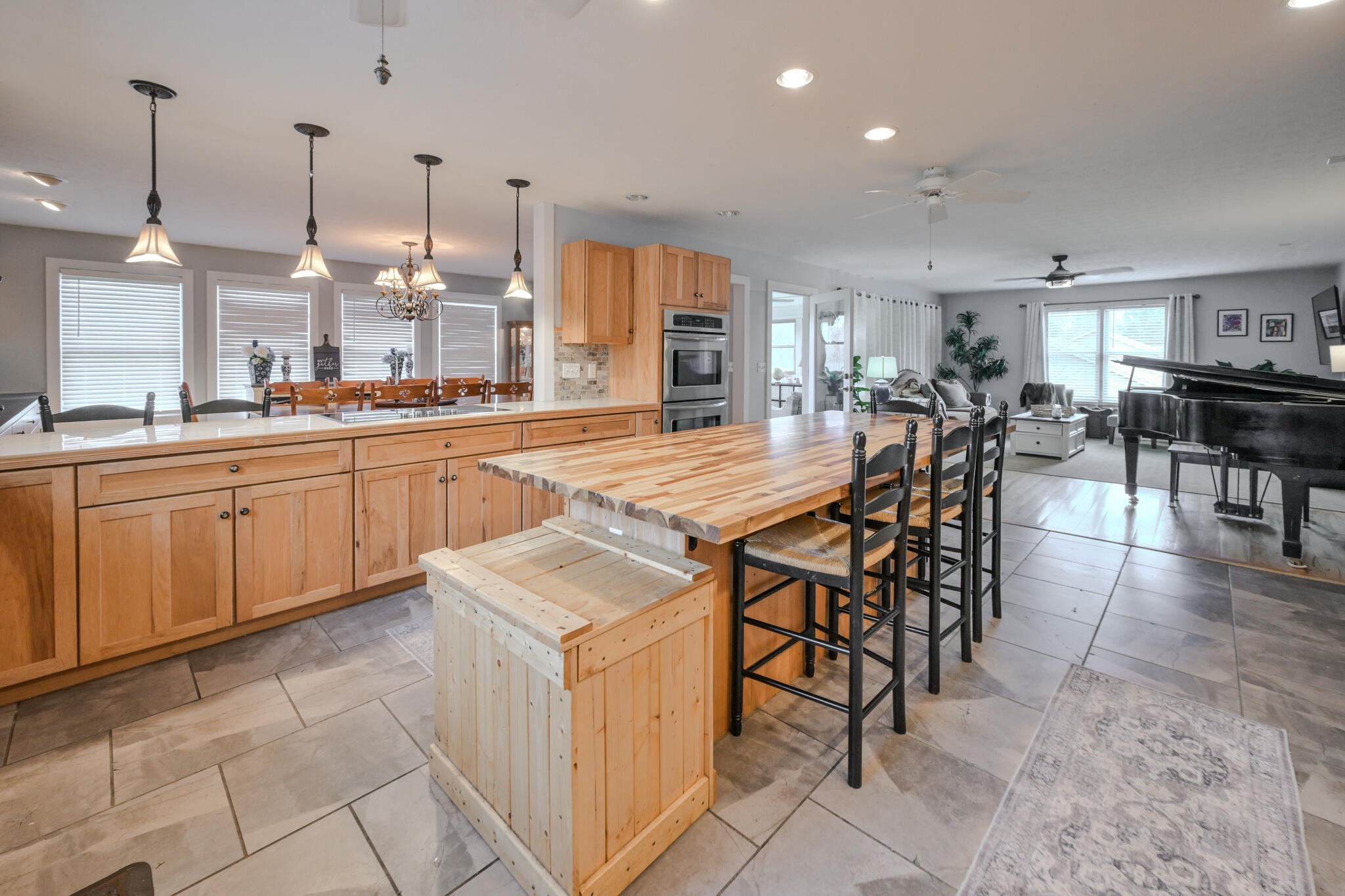 780 Eva Circle, Springfield, Ohio 45504