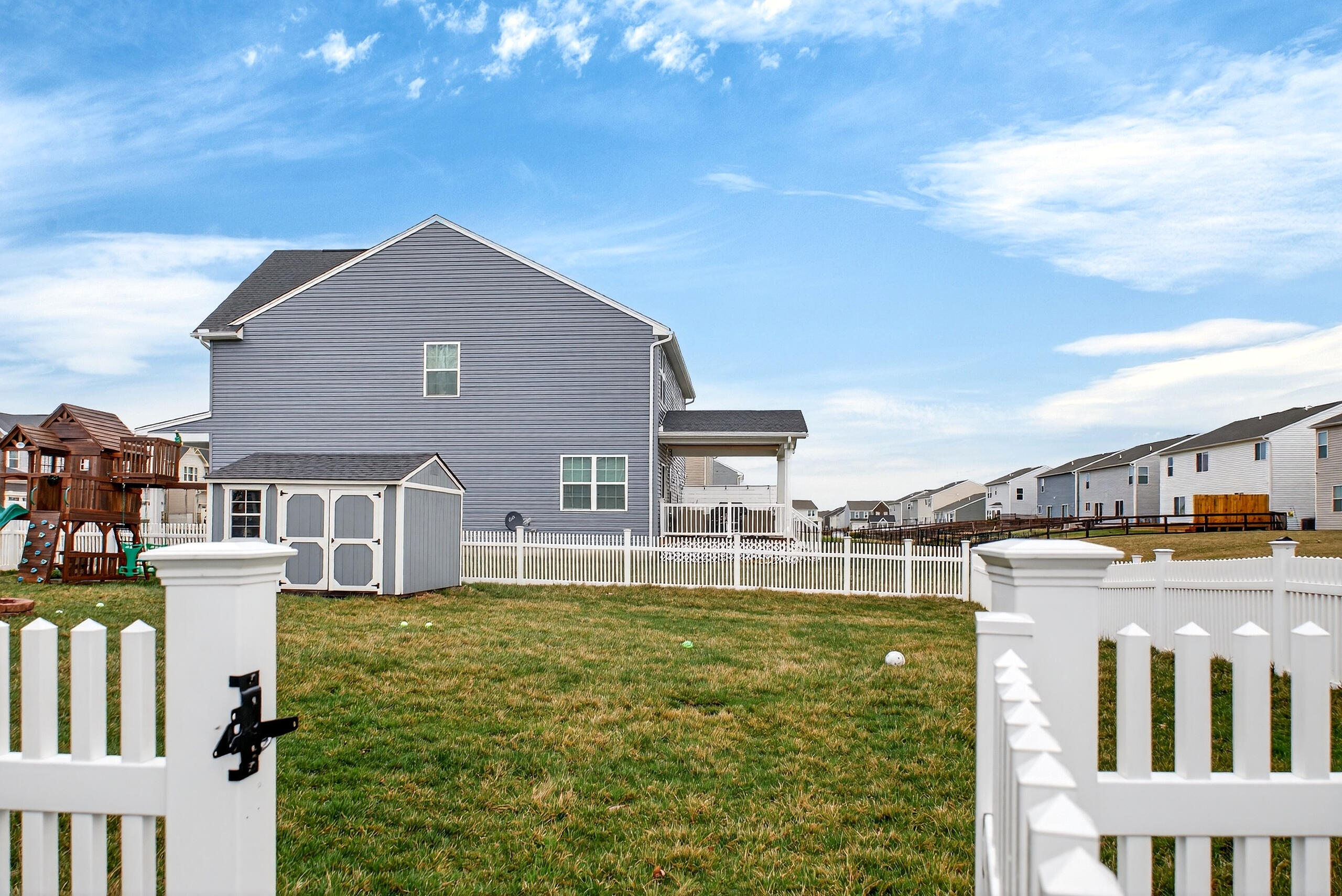 3192 White Ash Drive, Tipp City, Ohio 45371