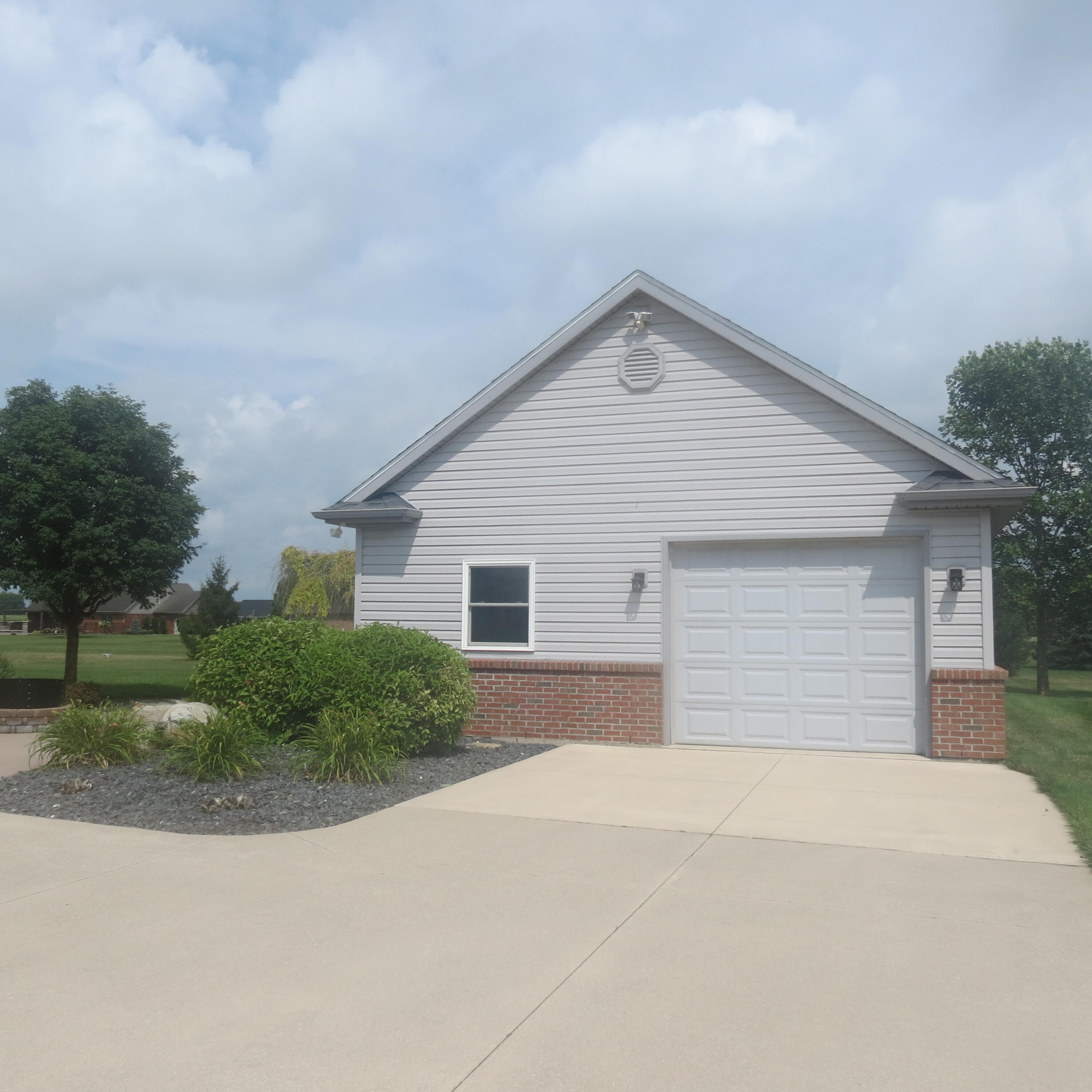 13400 Whitefeather Trail, Anna, Ohio 45302