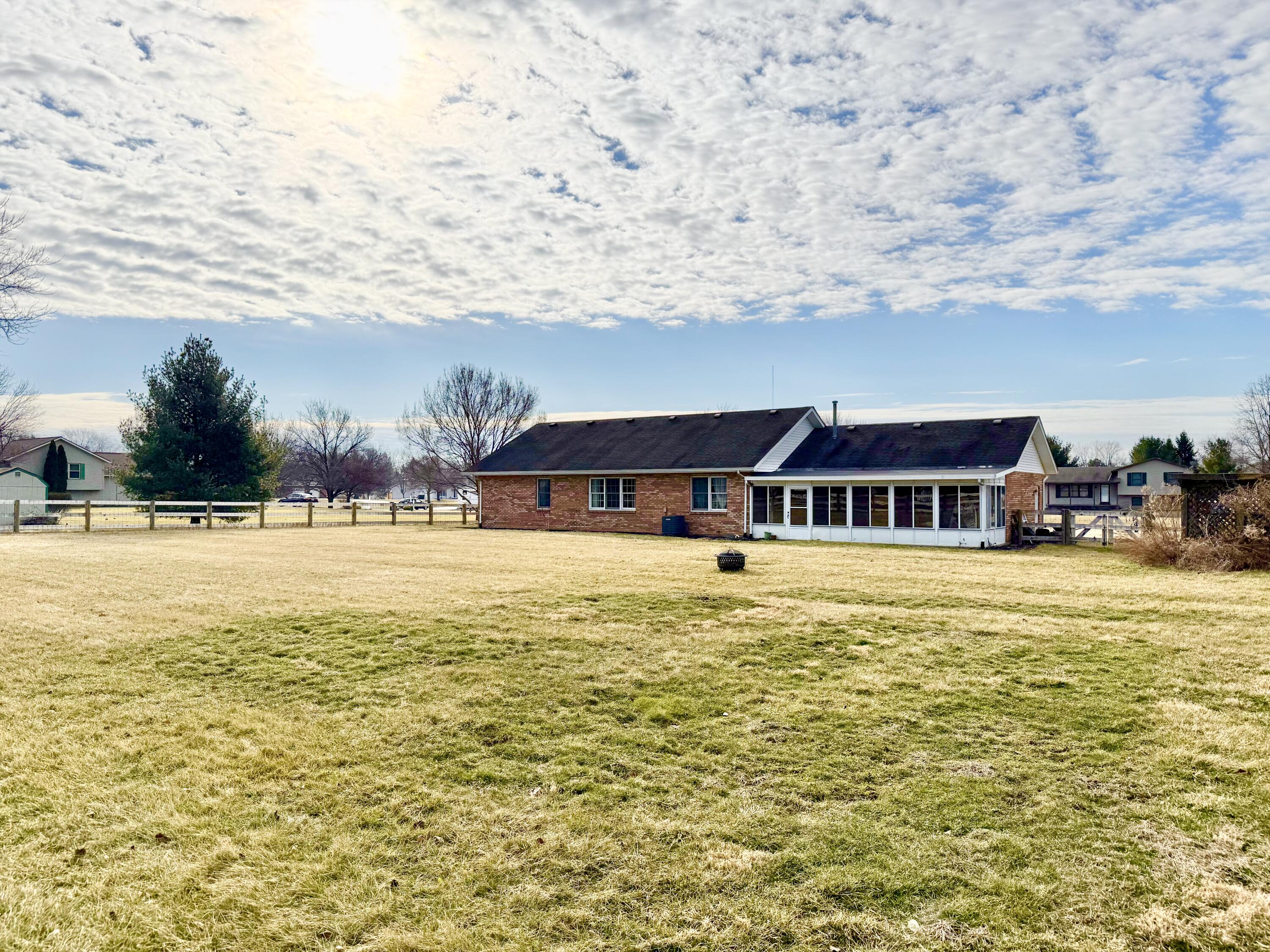 3460 Hanson Road, Springfield, Ohio 45504