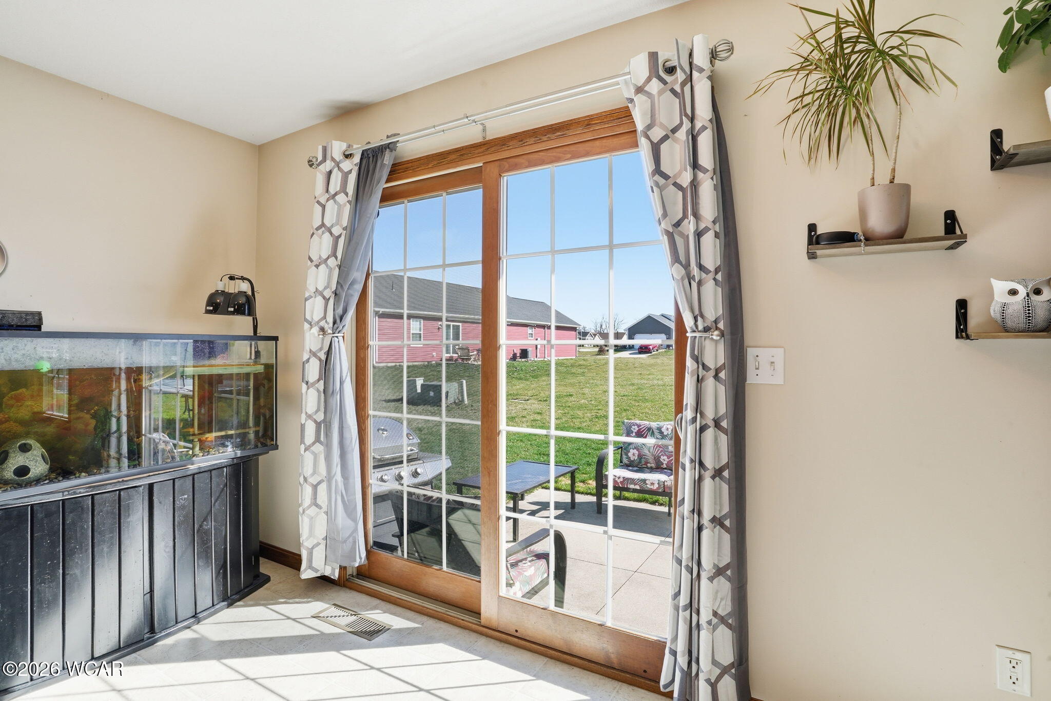 112 Parkview Drive, Jackson Center, Ohio