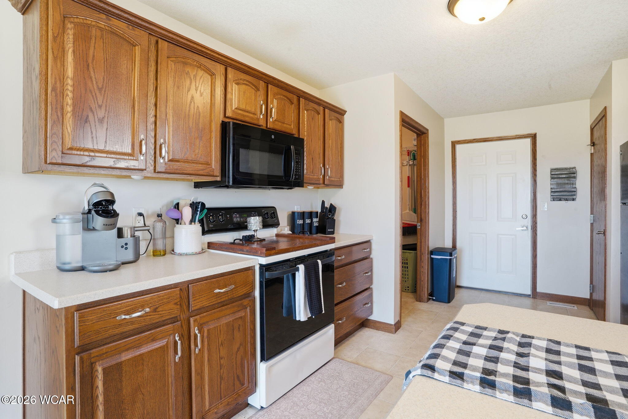 112 Parkview Drive, Jackson Center, Ohio