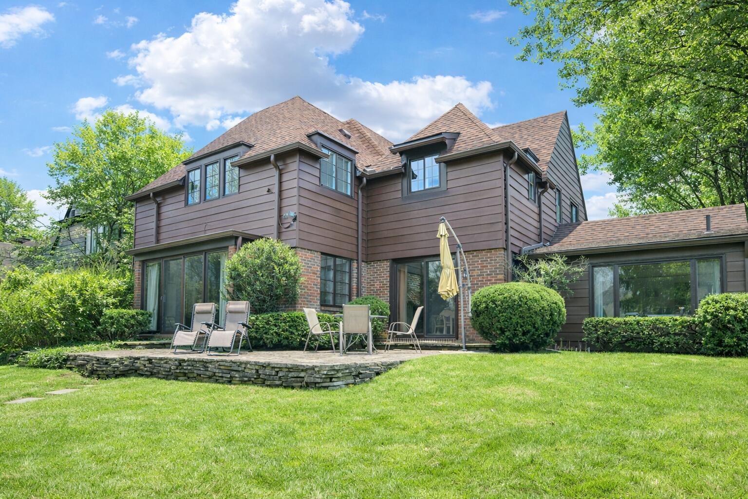 735 Tanglewood Drive, Springfield, Ohio 45504