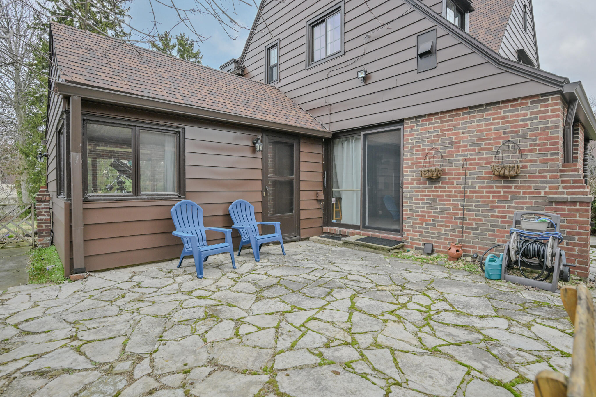 735 Tanglewood Drive, Springfield, Ohio 45504