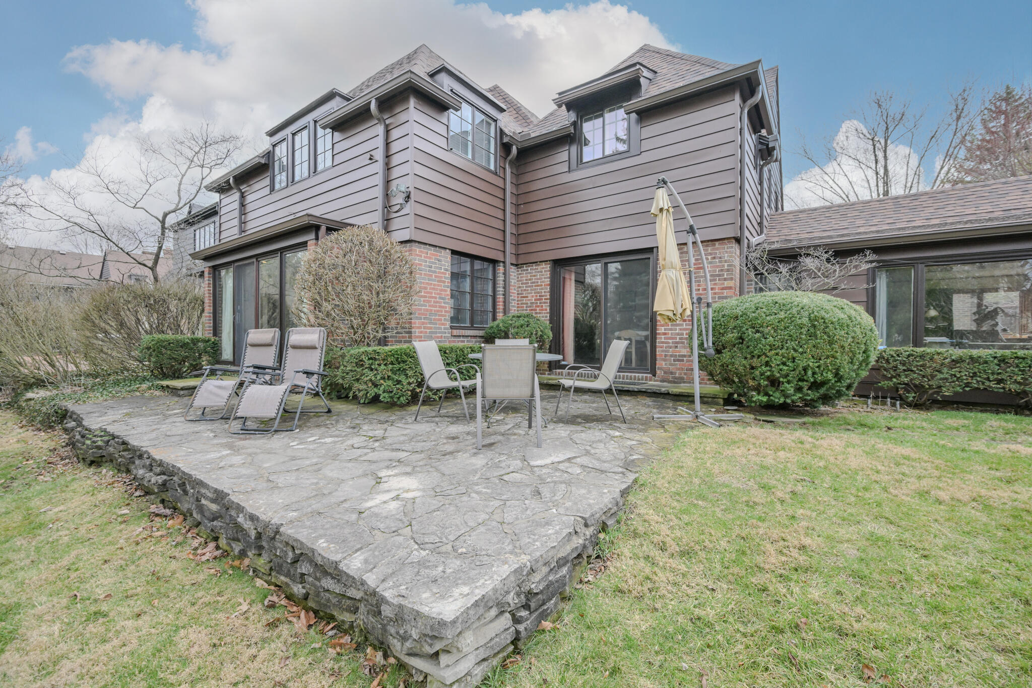 735 Tanglewood Drive, Springfield, Ohio 45504