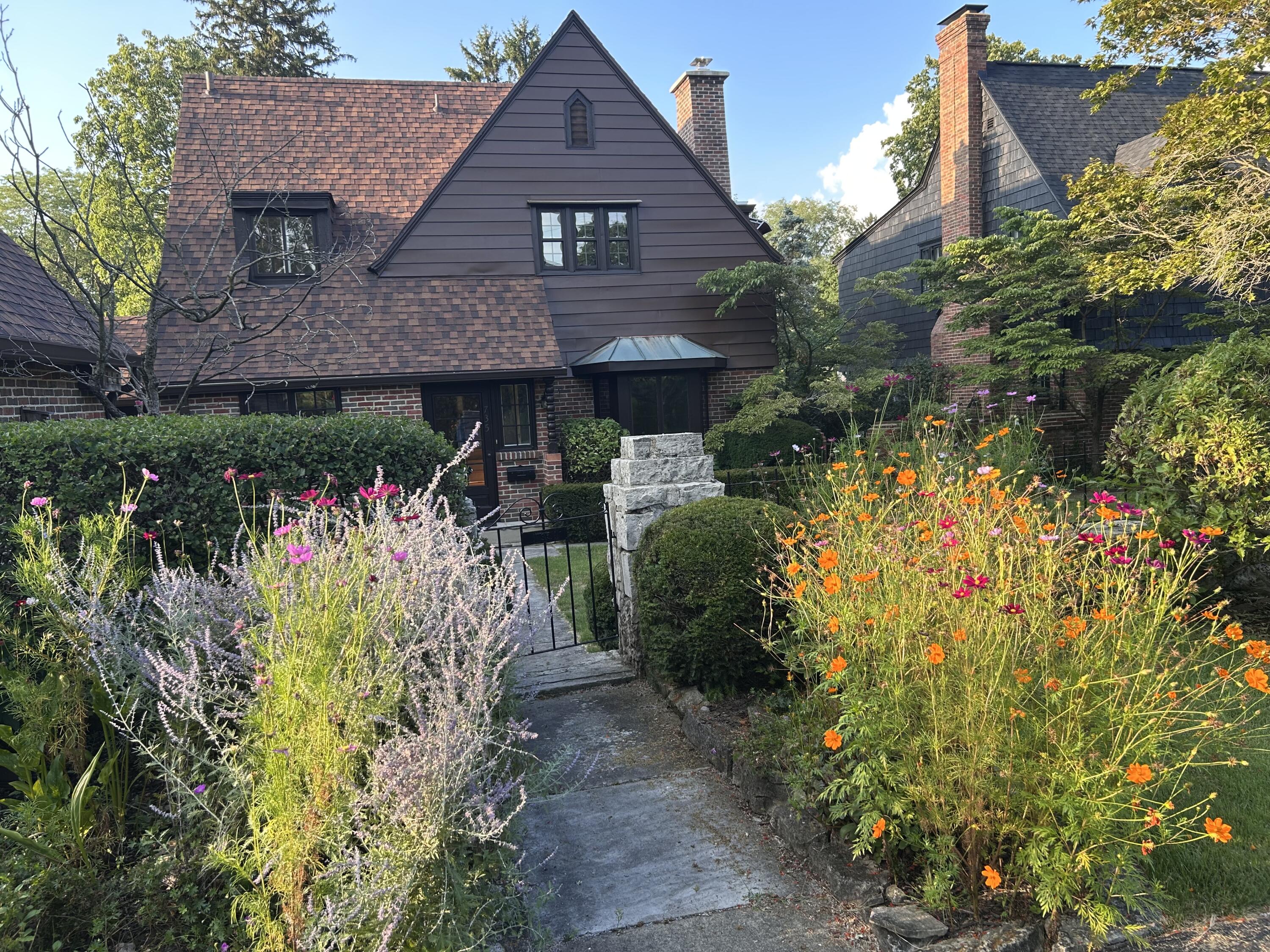 735 Tanglewood Drive, Springfield, Ohio 45504