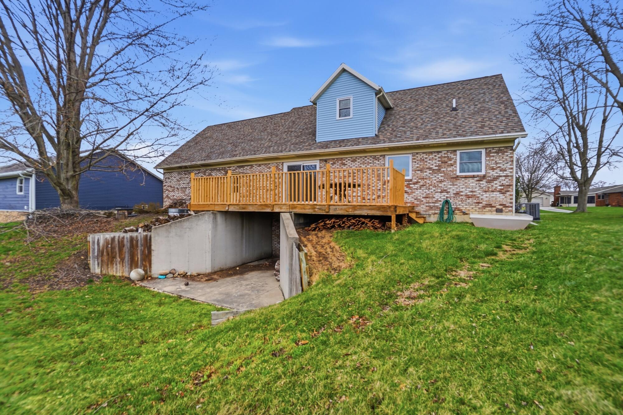 1103 Poppy Drive, Wapakoneta, Ohio 45895