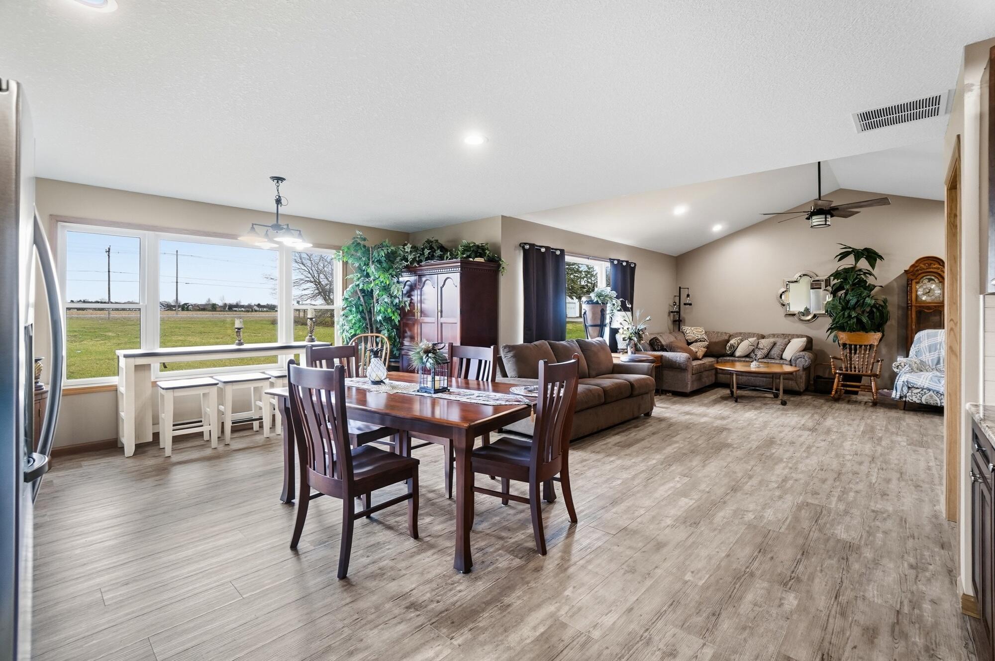 109 Bluegrass Drive, Wapakoneta, Ohio 45895