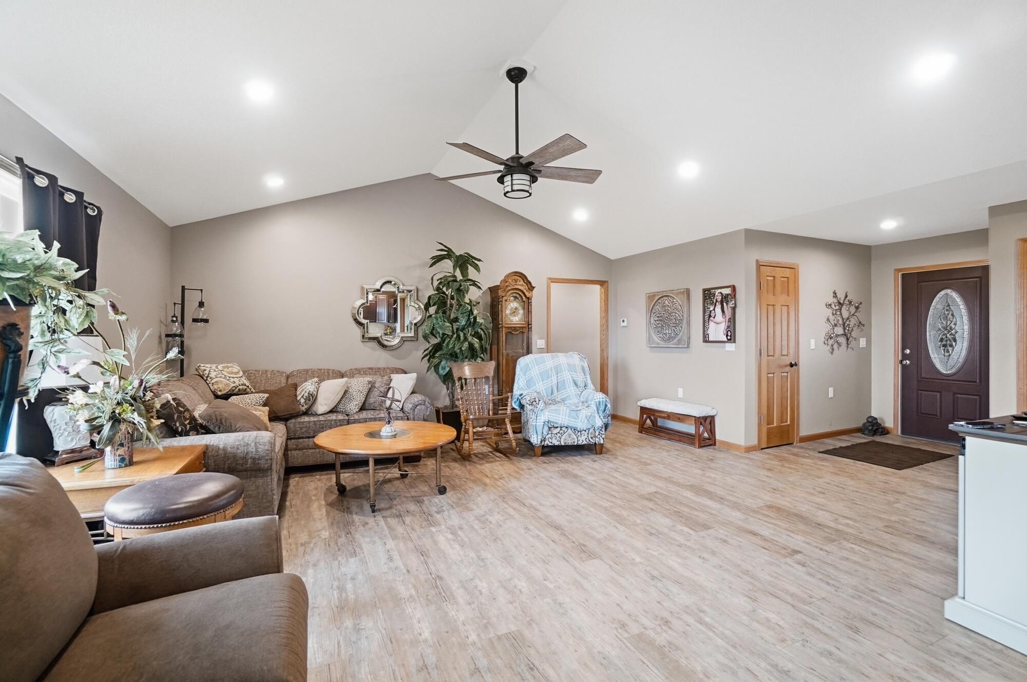 109 Bluegrass Drive, Wapakoneta, Ohio 45895