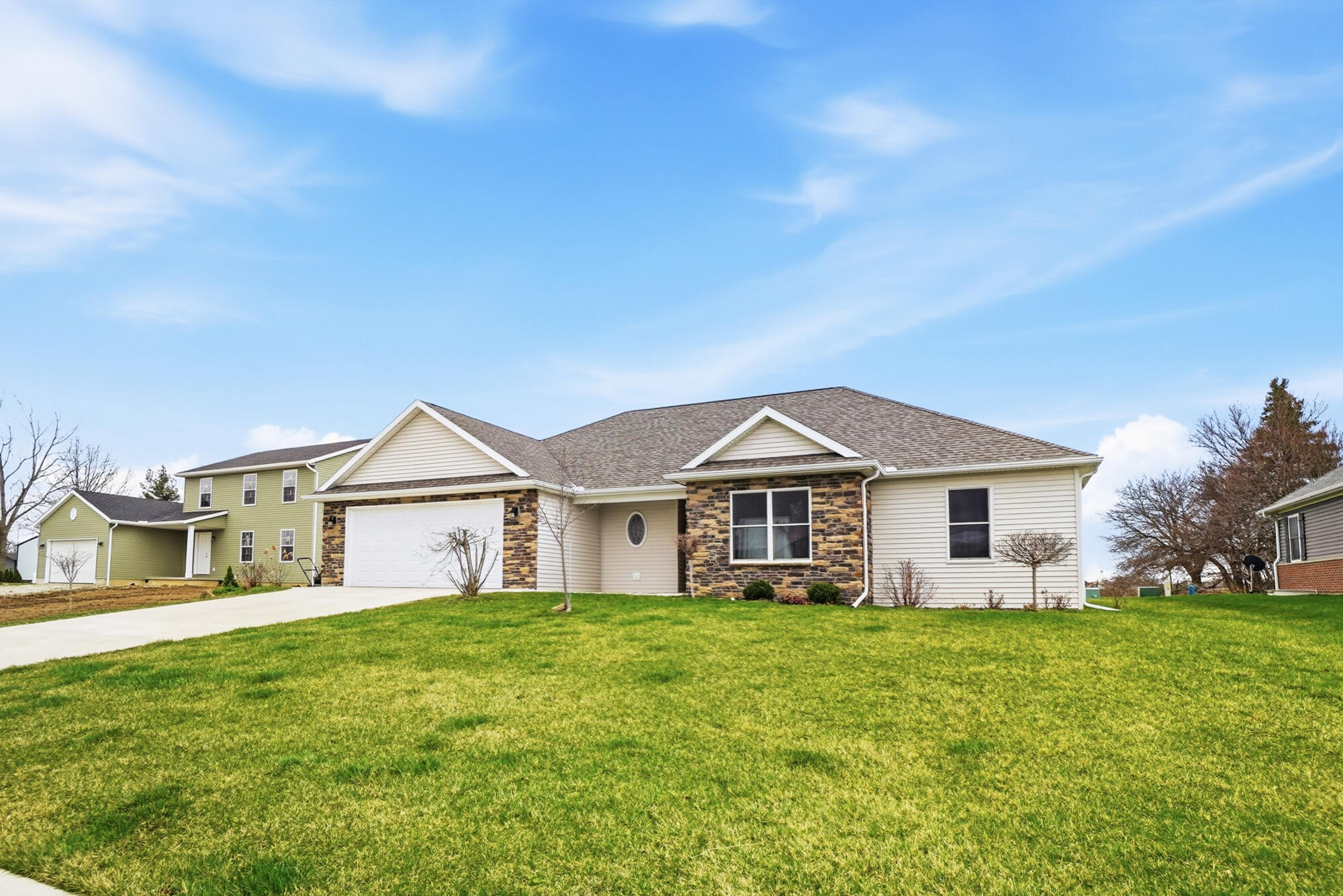 109 Bluegrass Drive, Wapakoneta, Ohio 45895