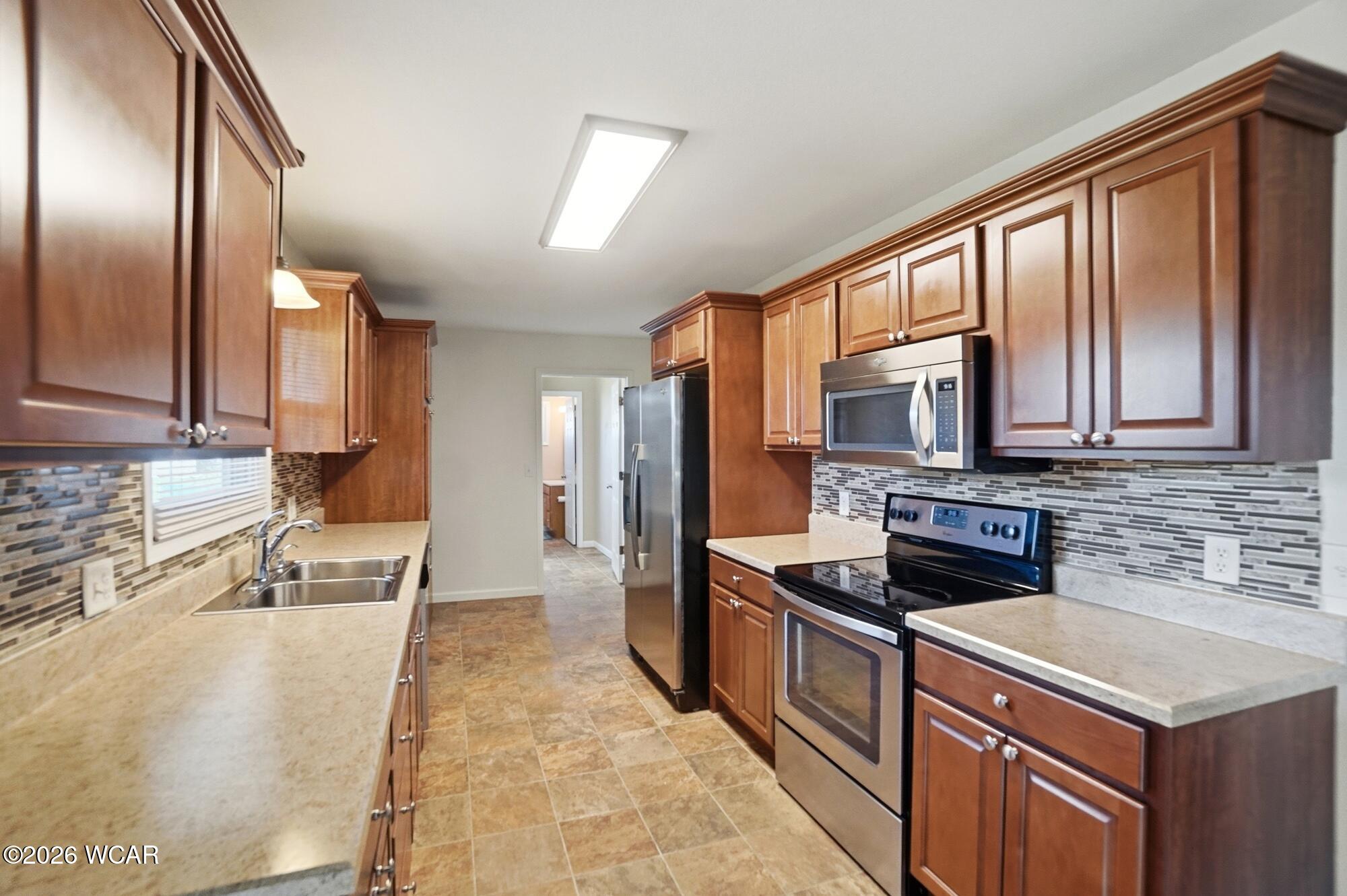 3829 Meadowview Drive, Lima, Ohio