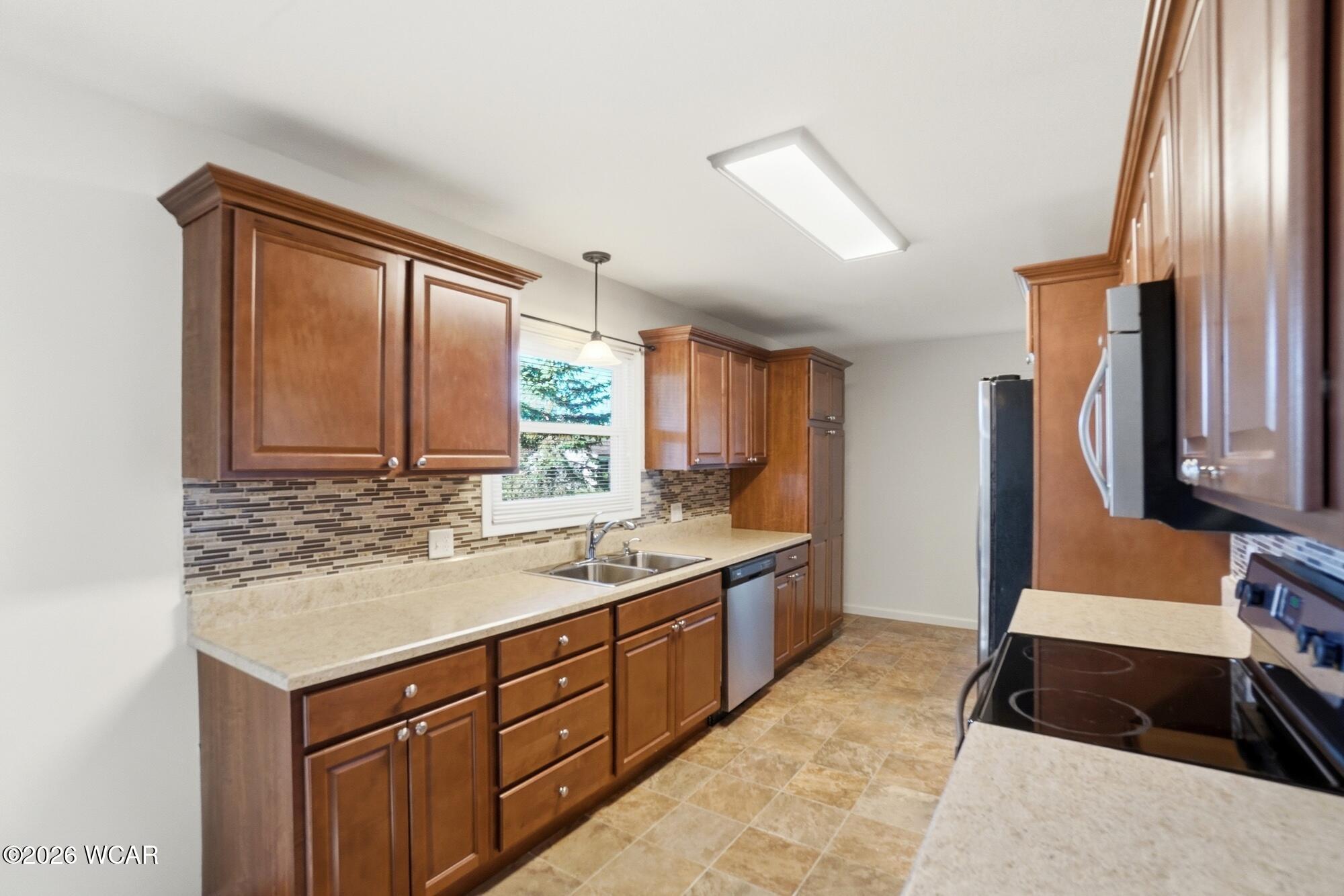 3829 Meadowview Drive, Lima, Ohio