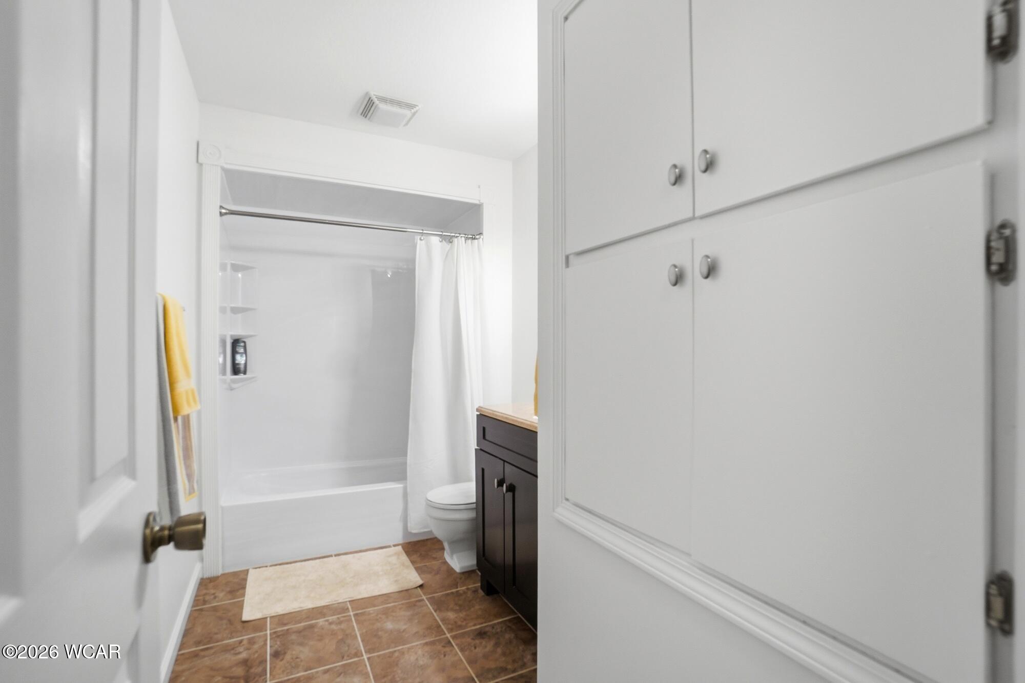 3829 Meadowview Drive, Lima, Ohio