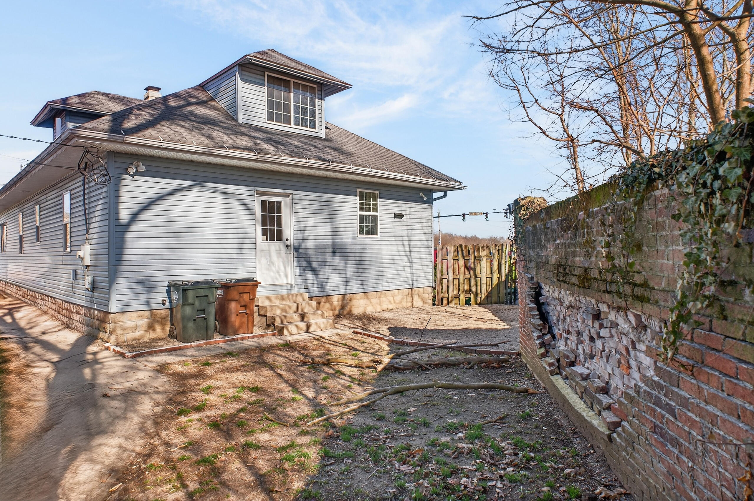 107 Riverside Drive, Piqua, Ohio 45356