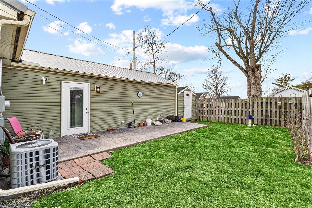 9631 Fairview Avenue, Lakeview, Ohio 43331