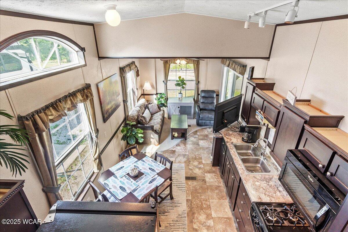 10950 Cherokee Drive, Lakeview, Ohio