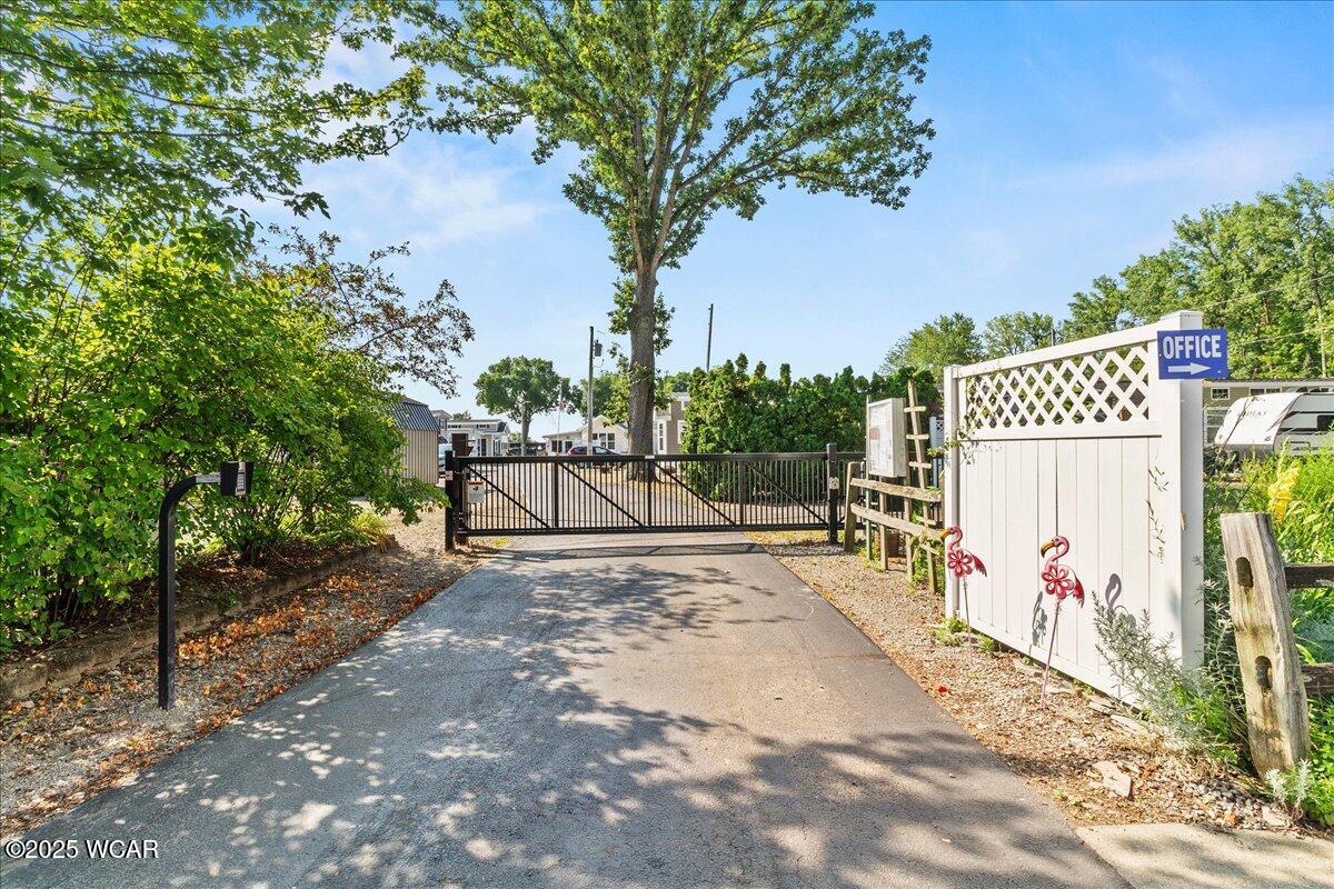 10950 Cherokee Drive, Lakeview, Ohio