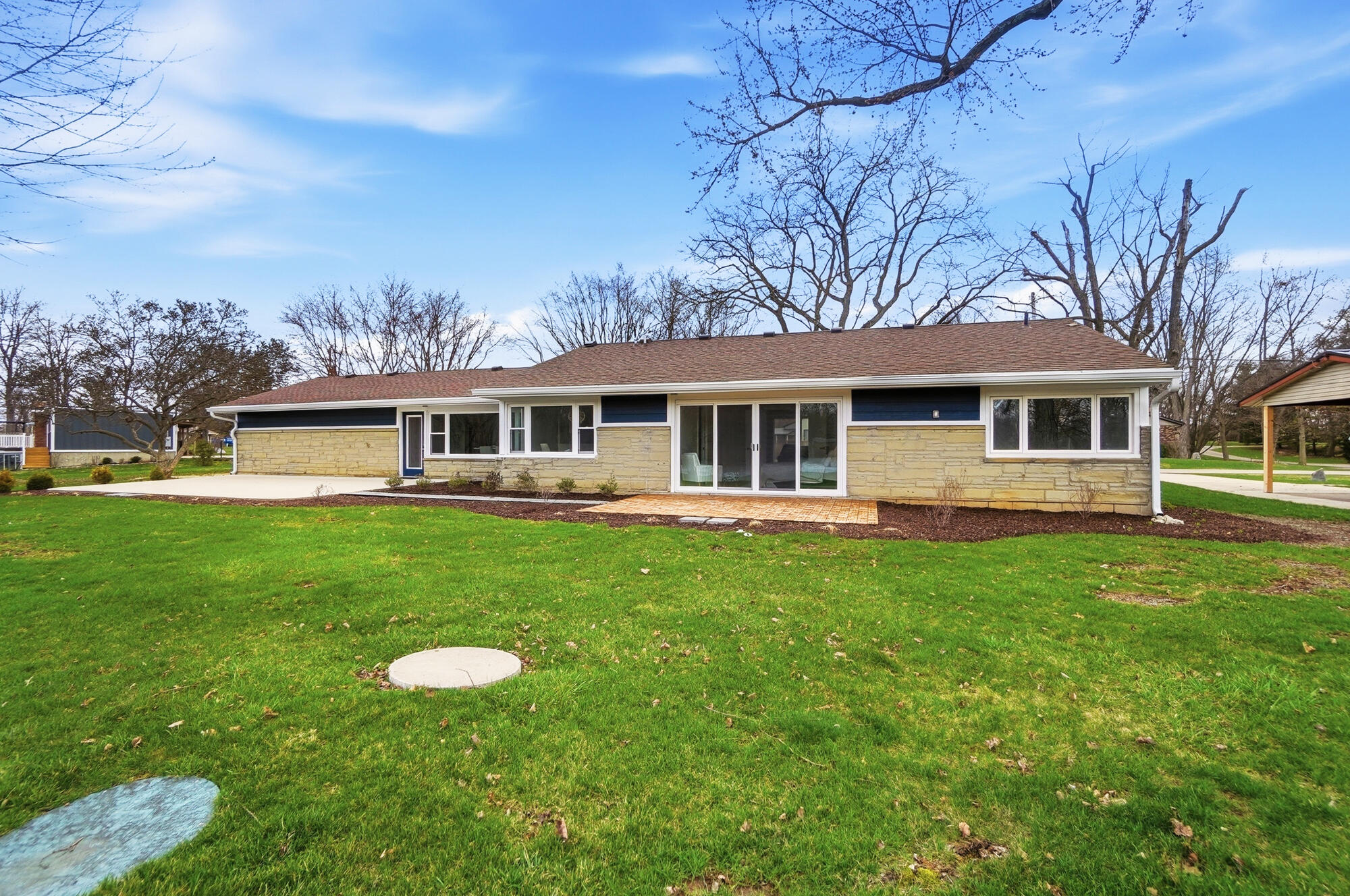 1091 Sylvan Shores Drive, South Vienna, Ohio 45369