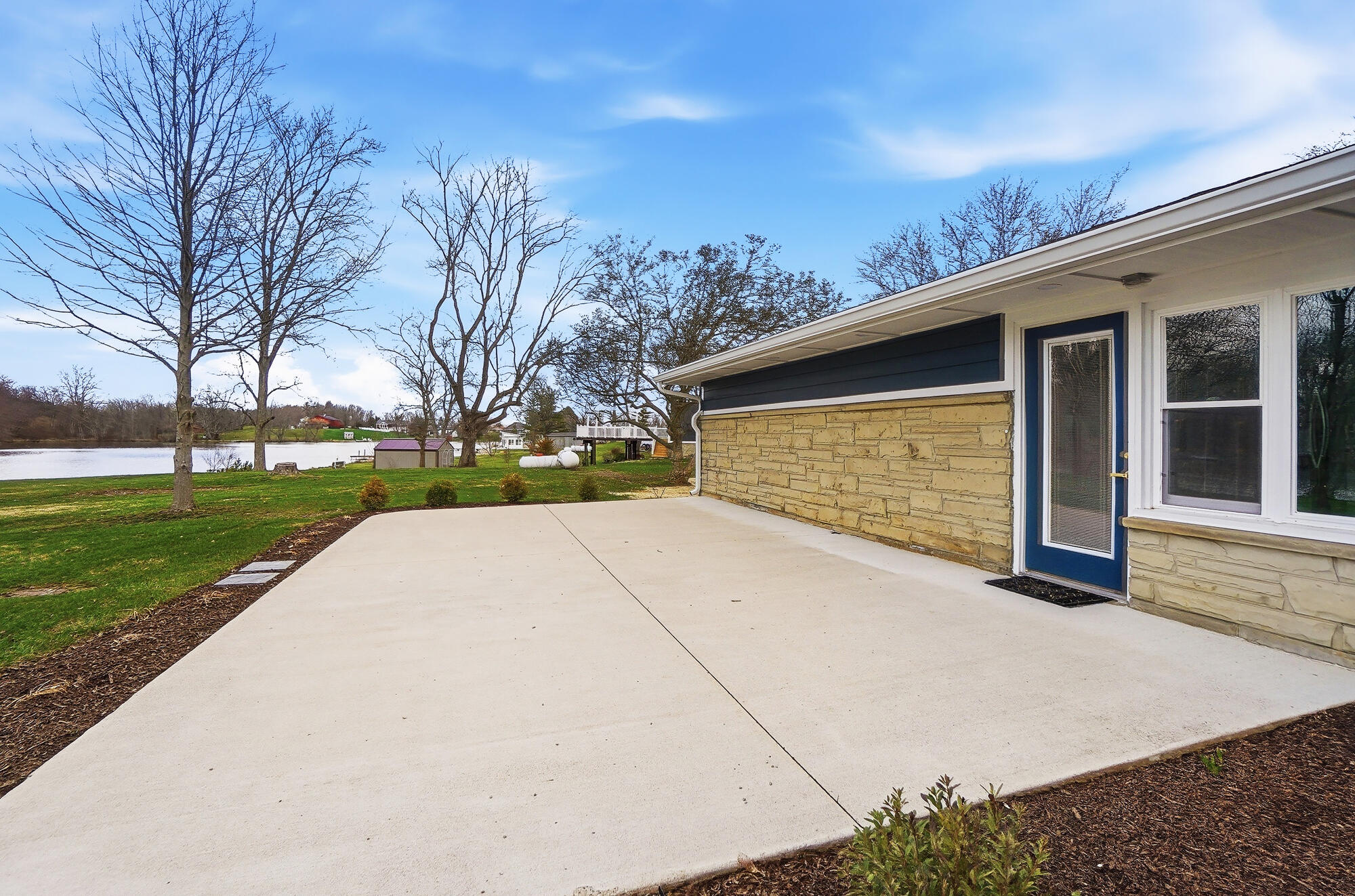 1091 Sylvan Shores Drive, South Vienna, Ohio 45369