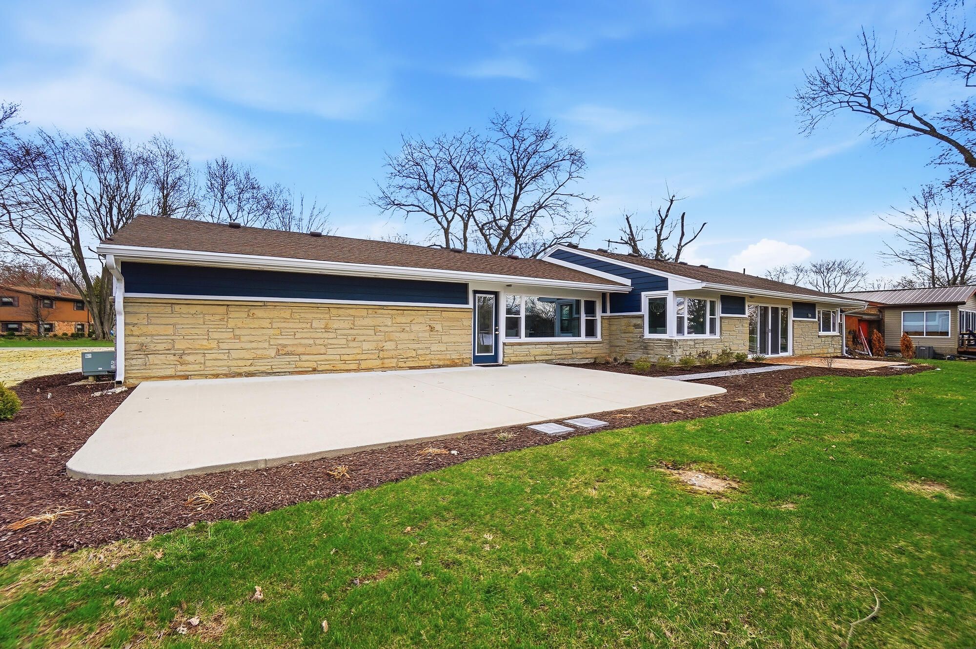 1091 Sylvan Shores Drive, South Vienna, Ohio 45369