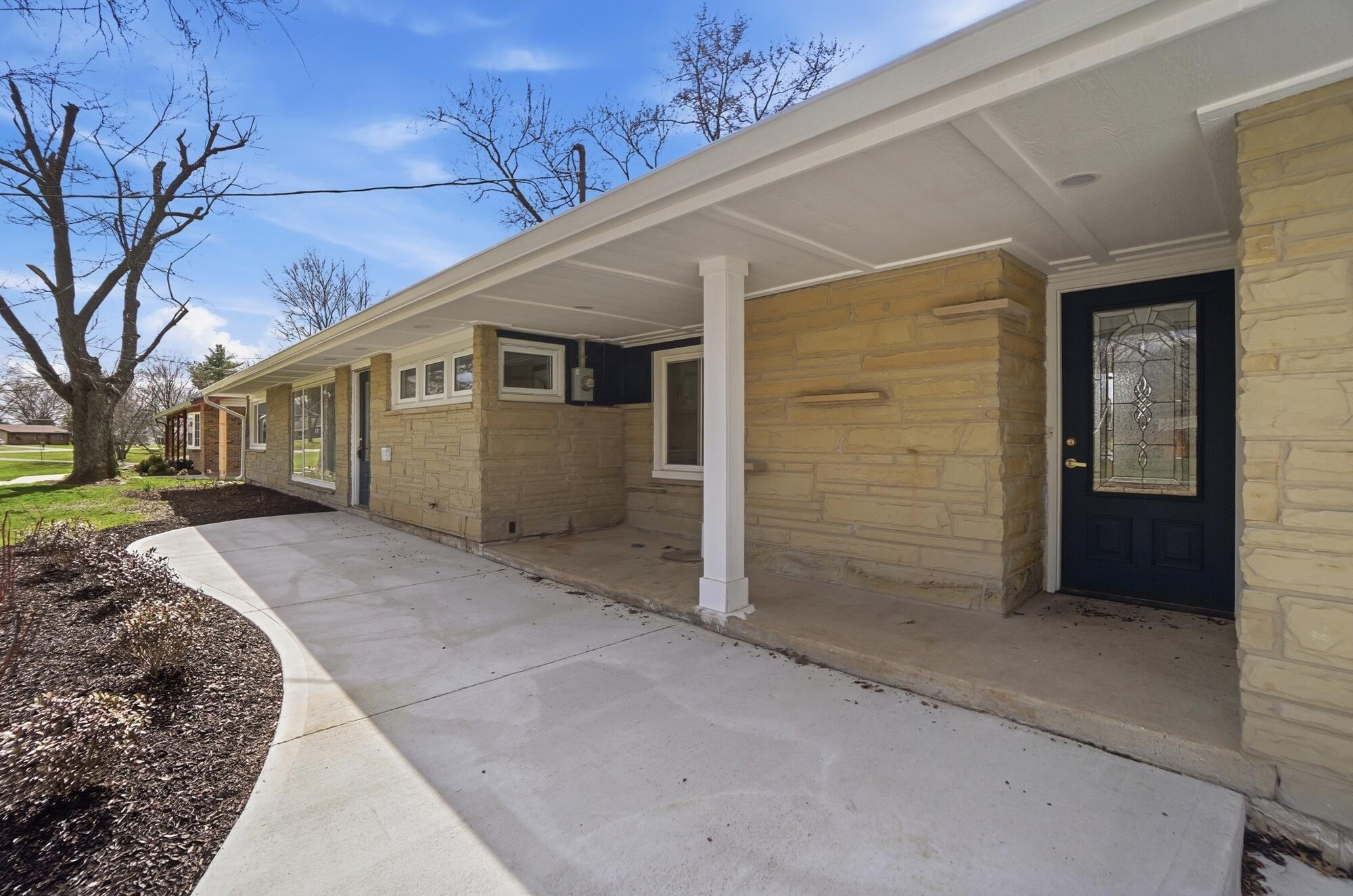 1091 Sylvan Shores Drive, South Vienna, Ohio 45369