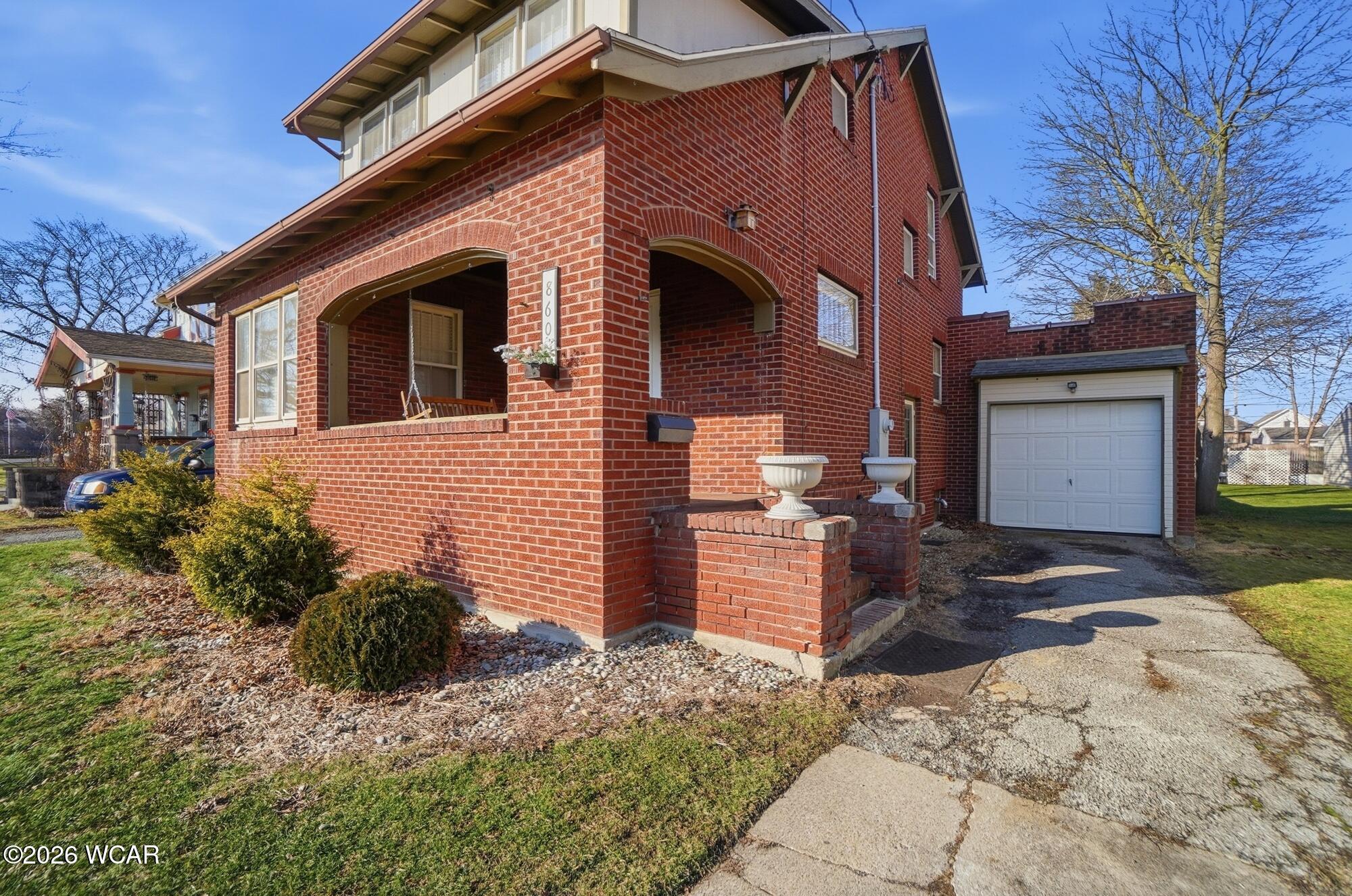 860 Hurd Avenue, Findlay, Ohio