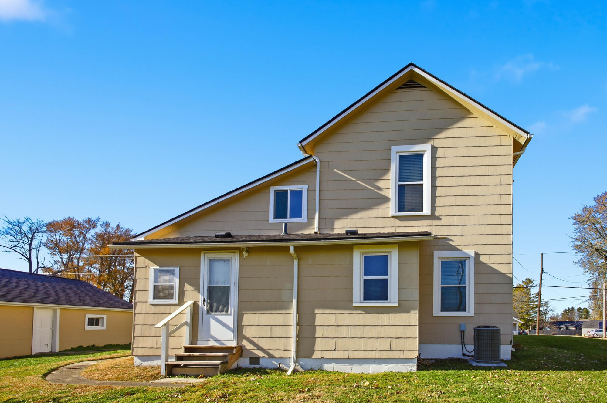 319 Jamestown Road, South Charleston, Ohio 45368