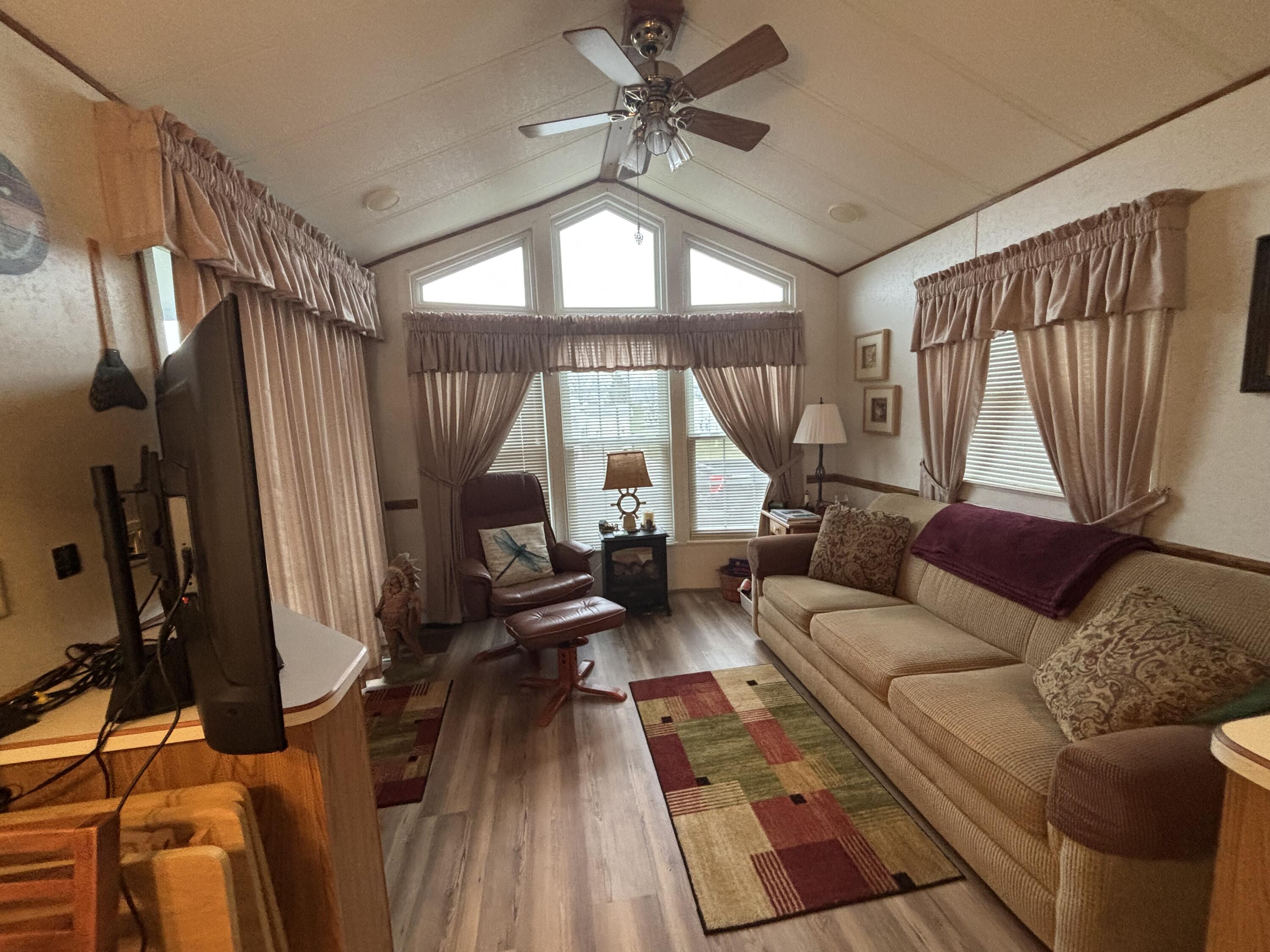 11377 Township Road 266, Lakeview, Ohio 43331