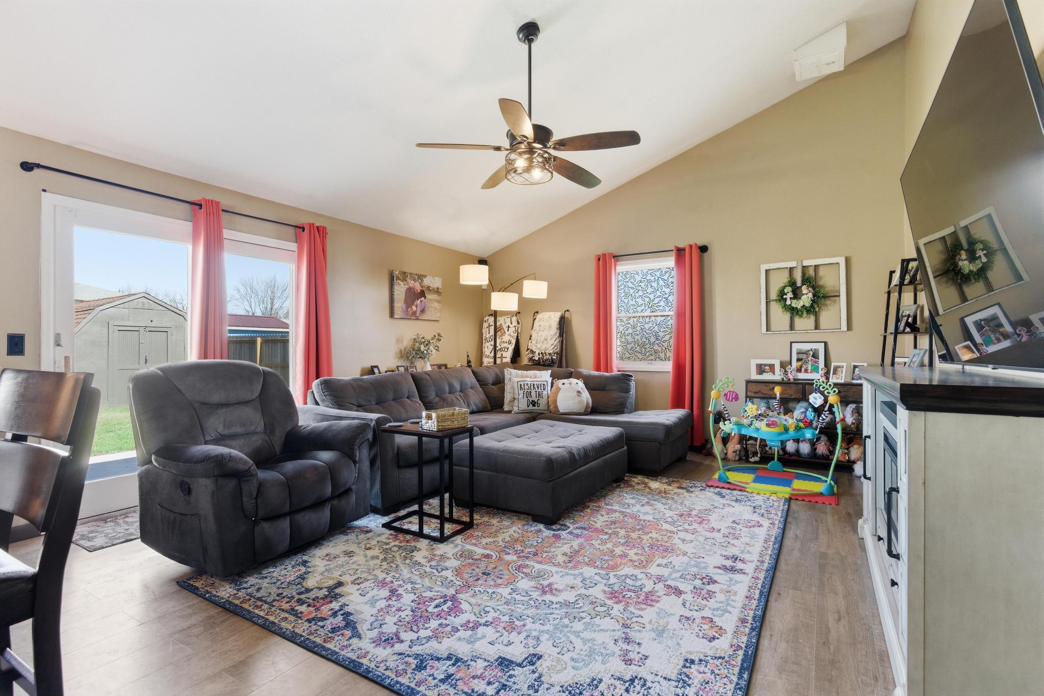 1031 Meadowrun Road, Englewood, Ohio 45322