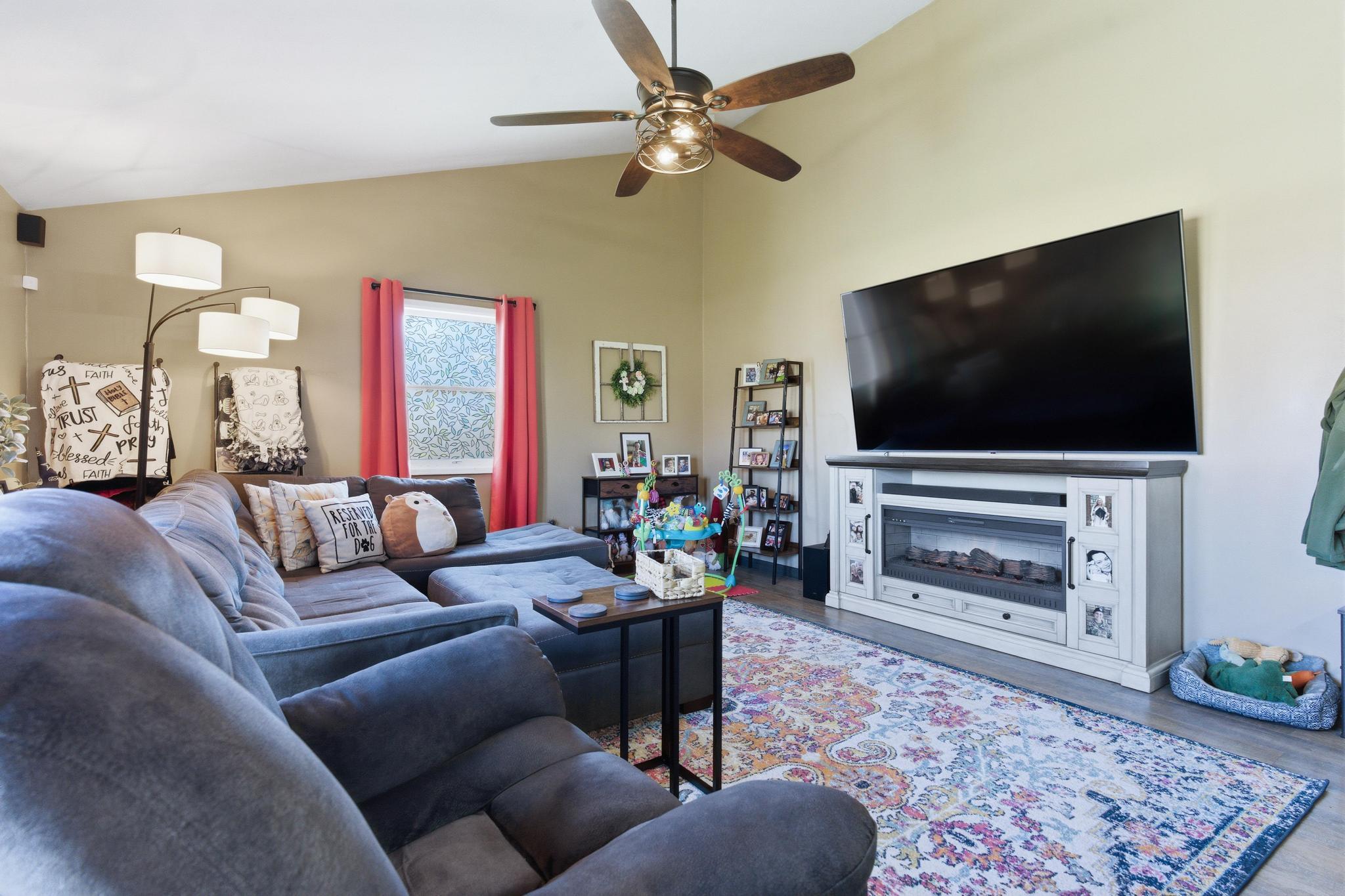 1031 Meadowrun Road, Englewood, Ohio 45322