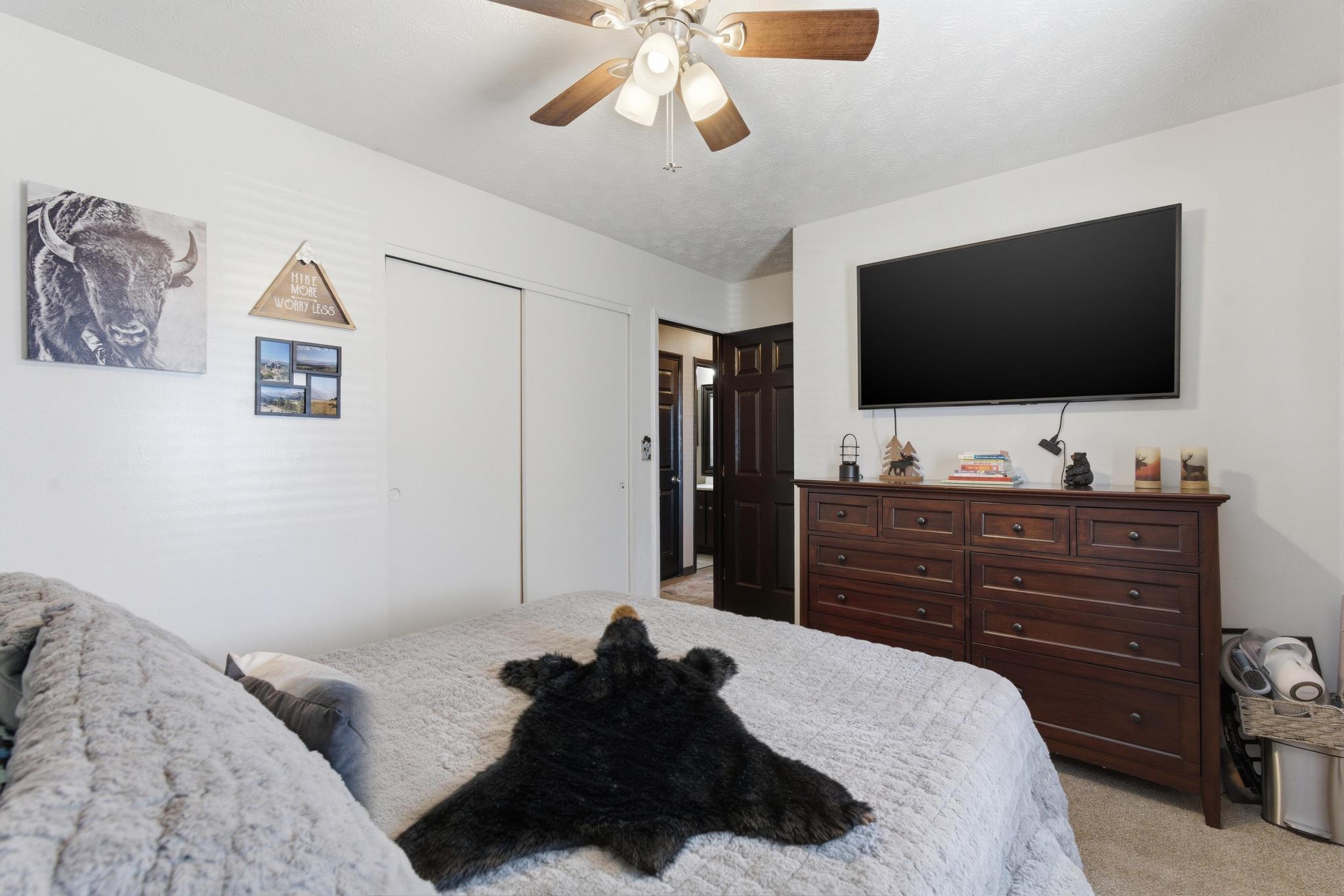 1031 Meadowrun Road, Englewood, Ohio 45322