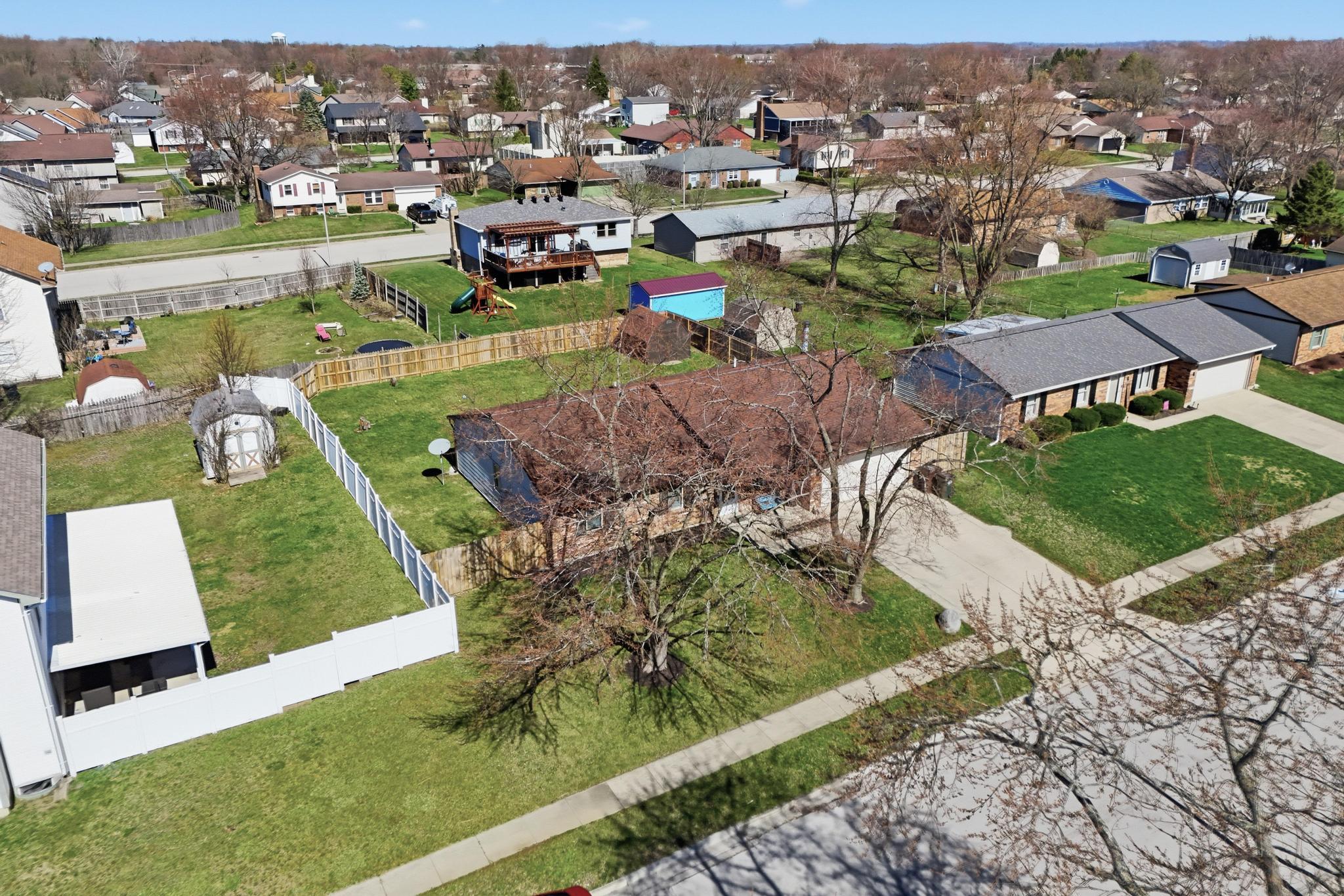 1031 Meadowrun Road, Englewood, Ohio 45322