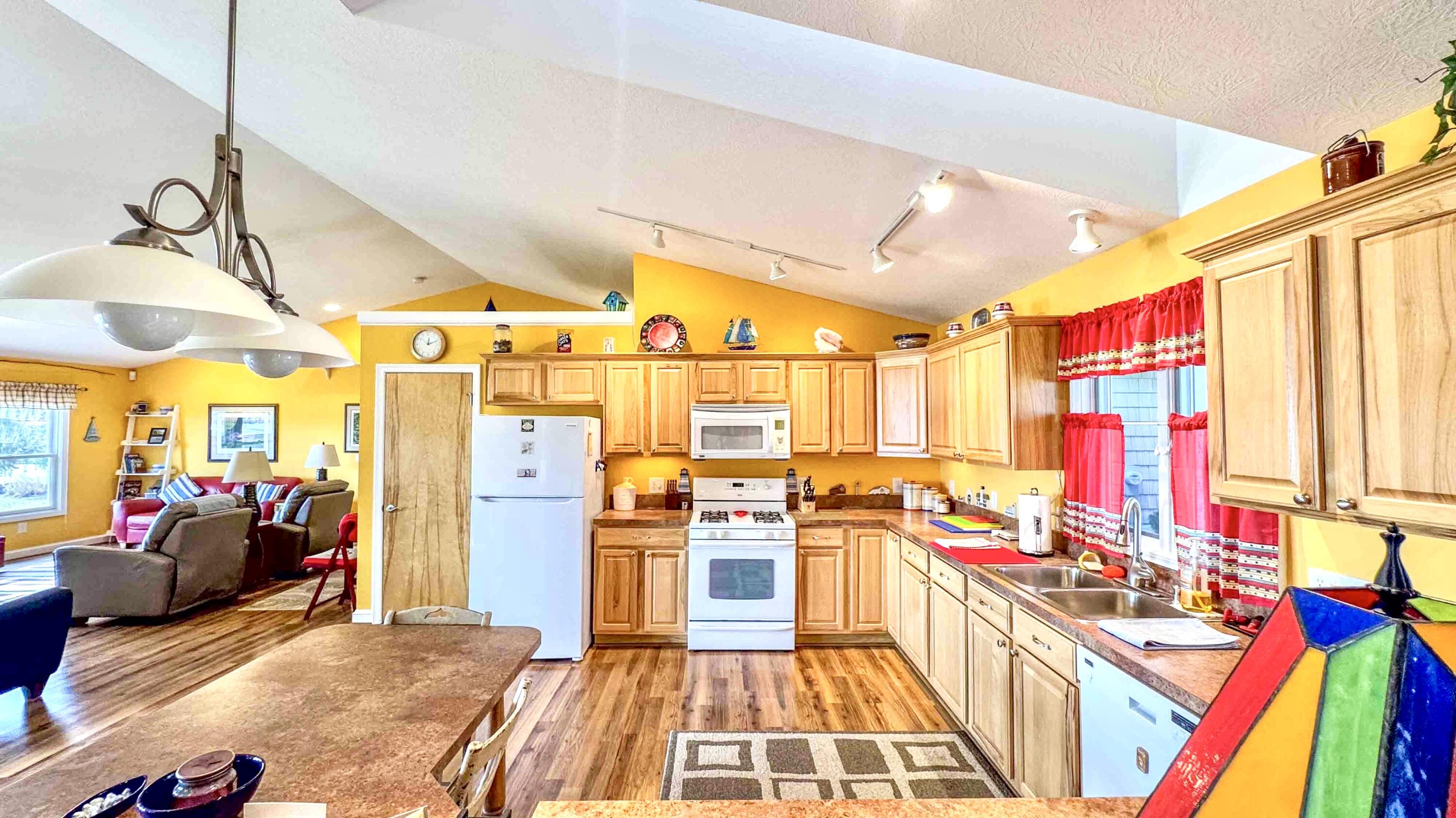 9668 Lakeshore Drive, Huntsville, Ohio 43324