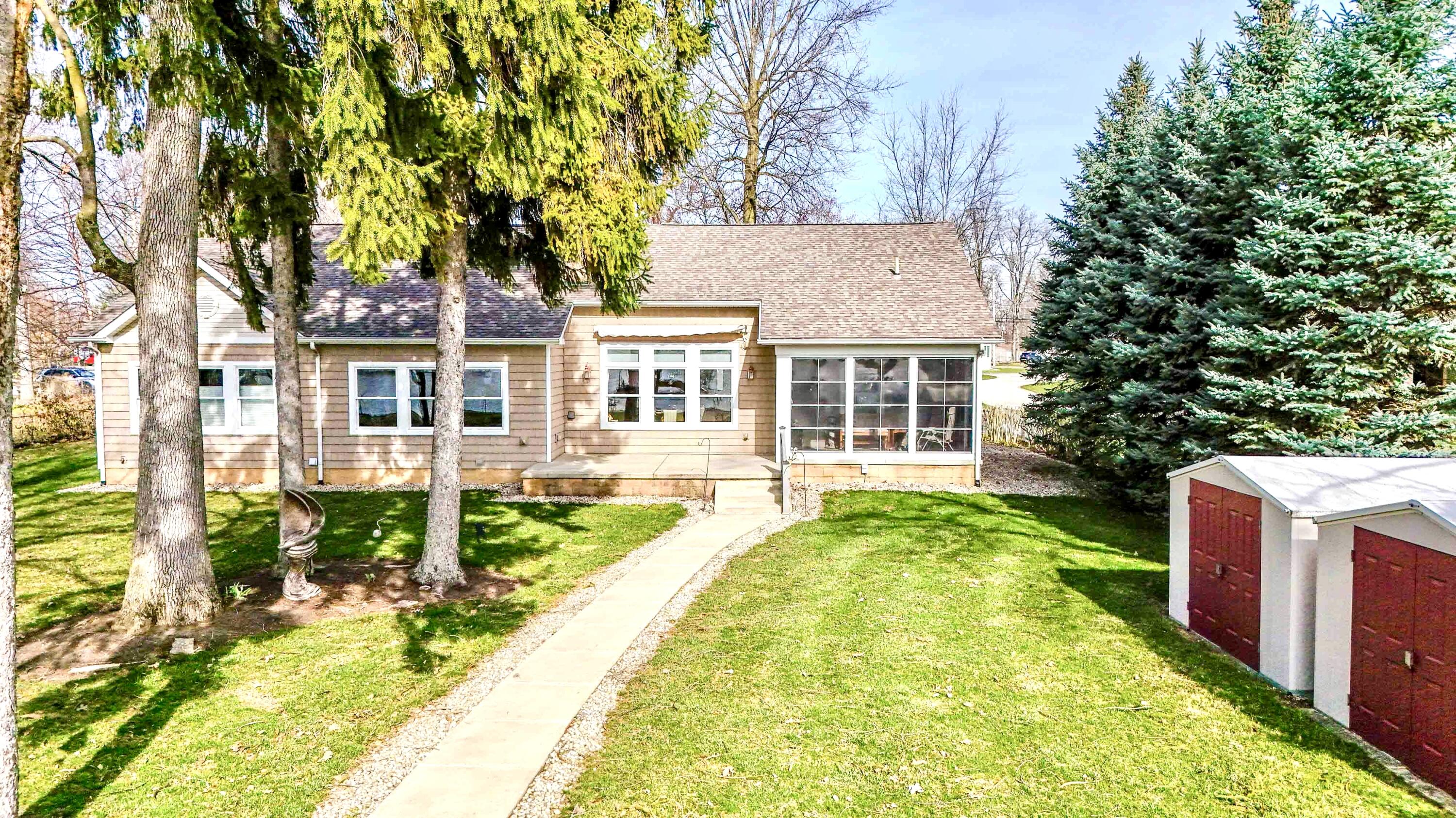 9668 Lakeshore Drive, Huntsville, Ohio 43324