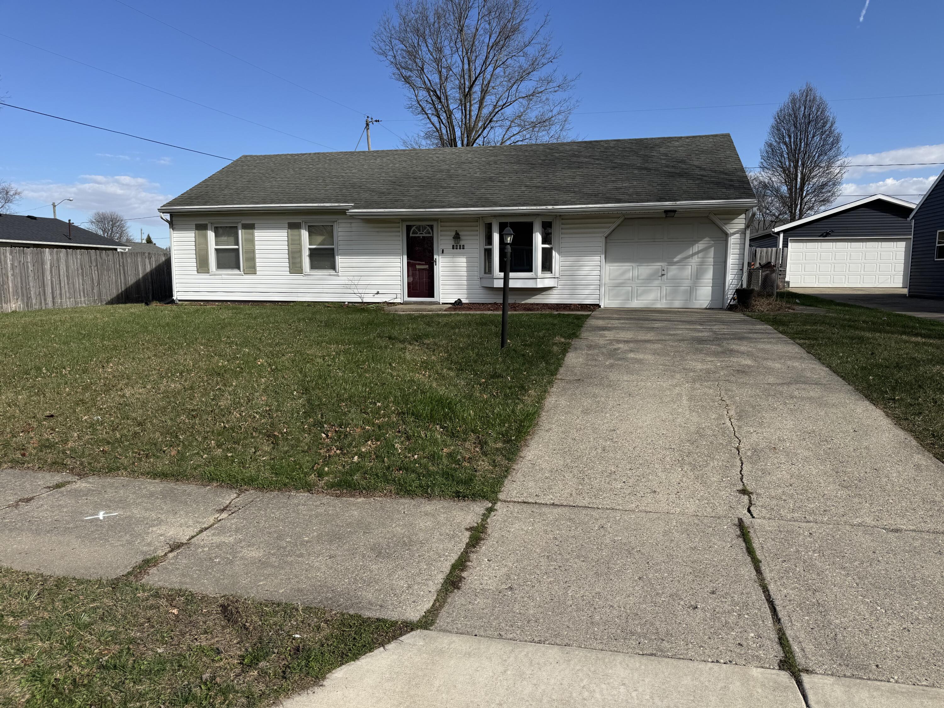 1404 Attleboro Avenue, Springfield, Ohio 45503