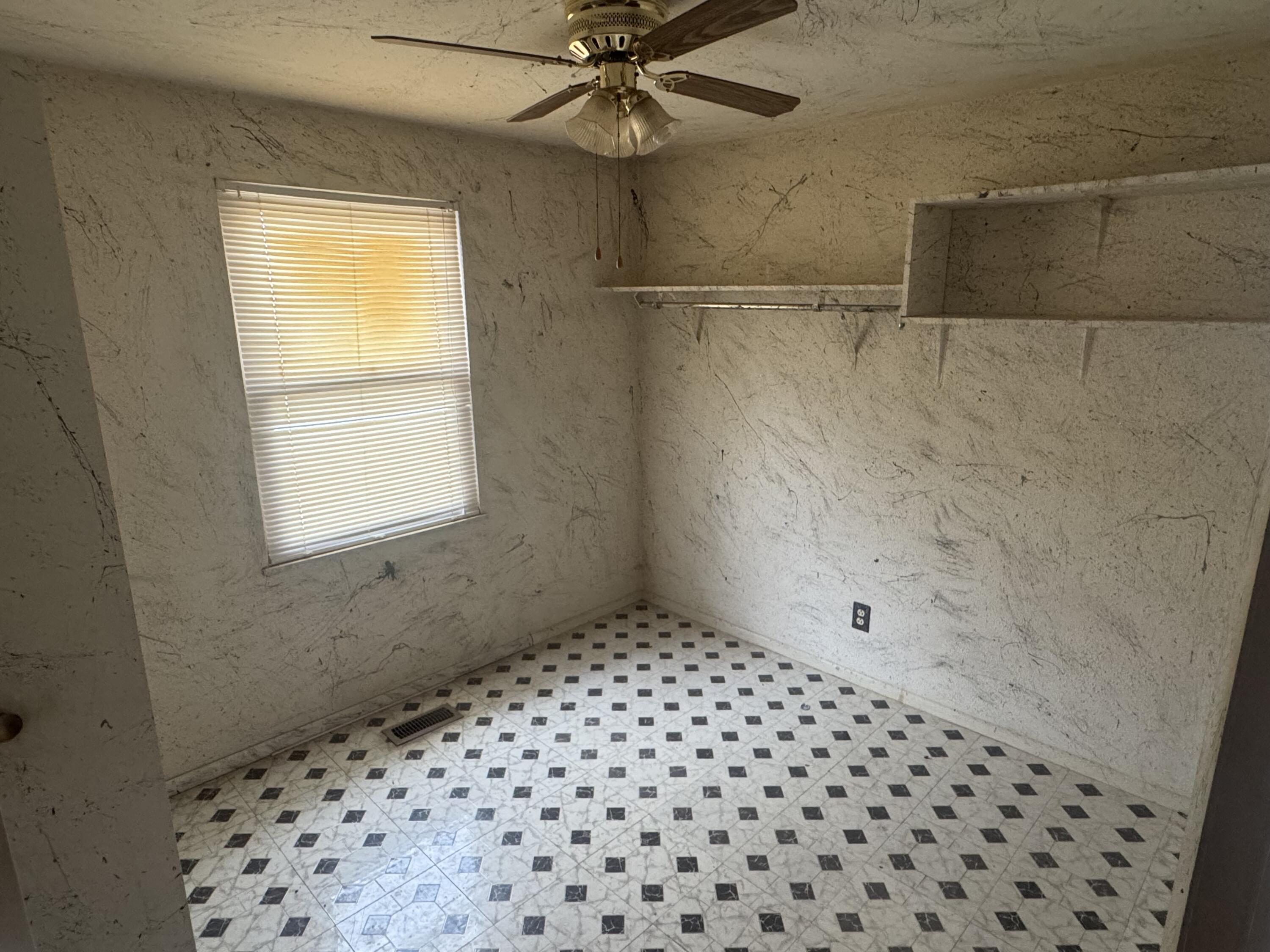 1404 Attleboro Avenue, Springfield, Ohio 45503