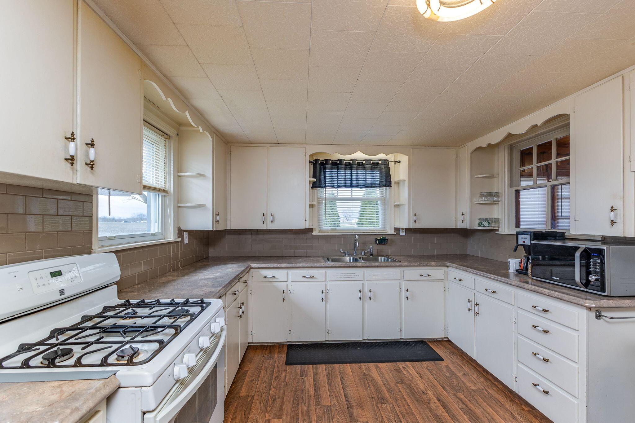 7627 Horatio-Harris Creek Road, Bradford, Ohio 45308