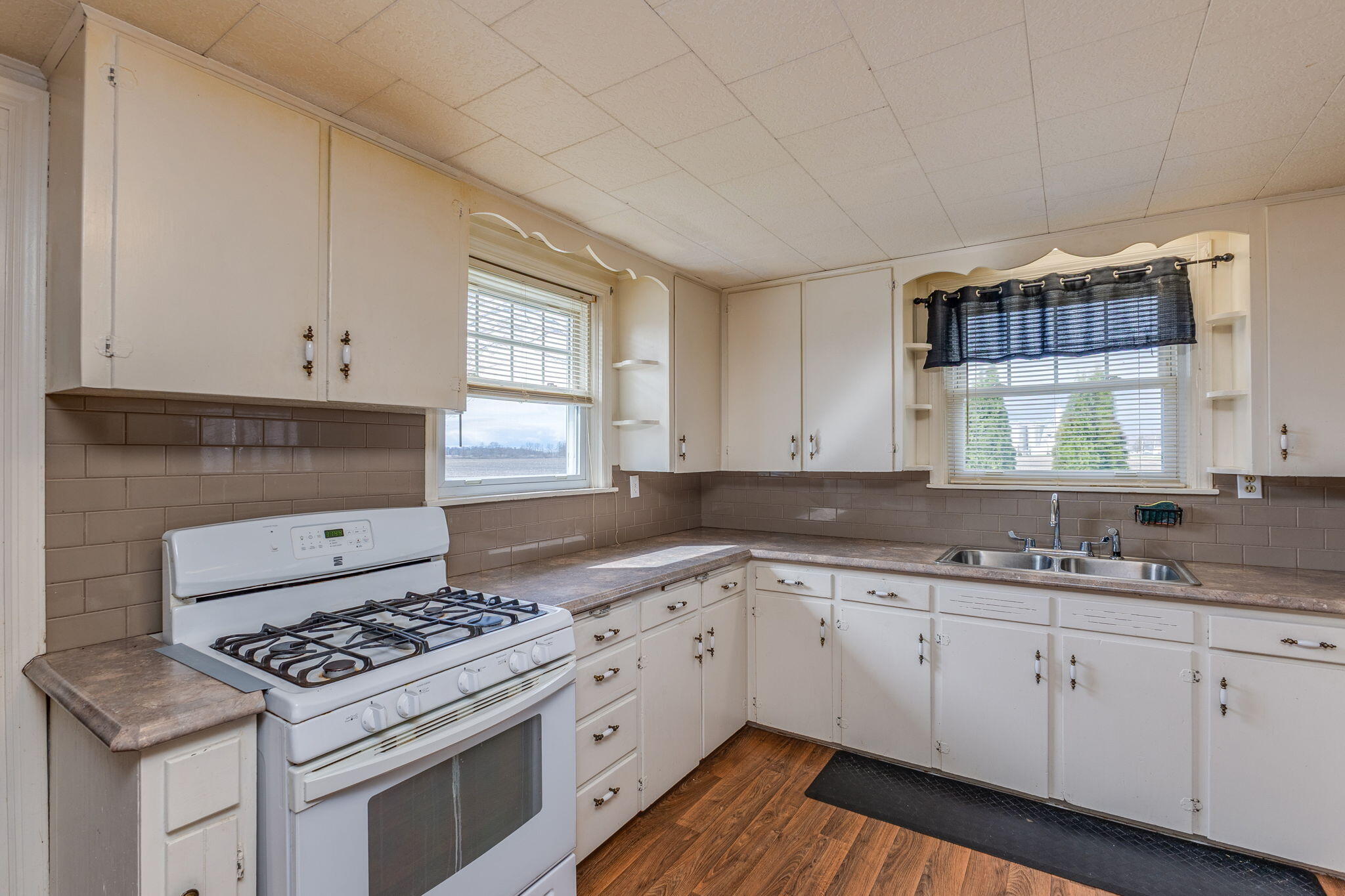 7627 Horatio-Harris Creek Road, Bradford, Ohio 45308