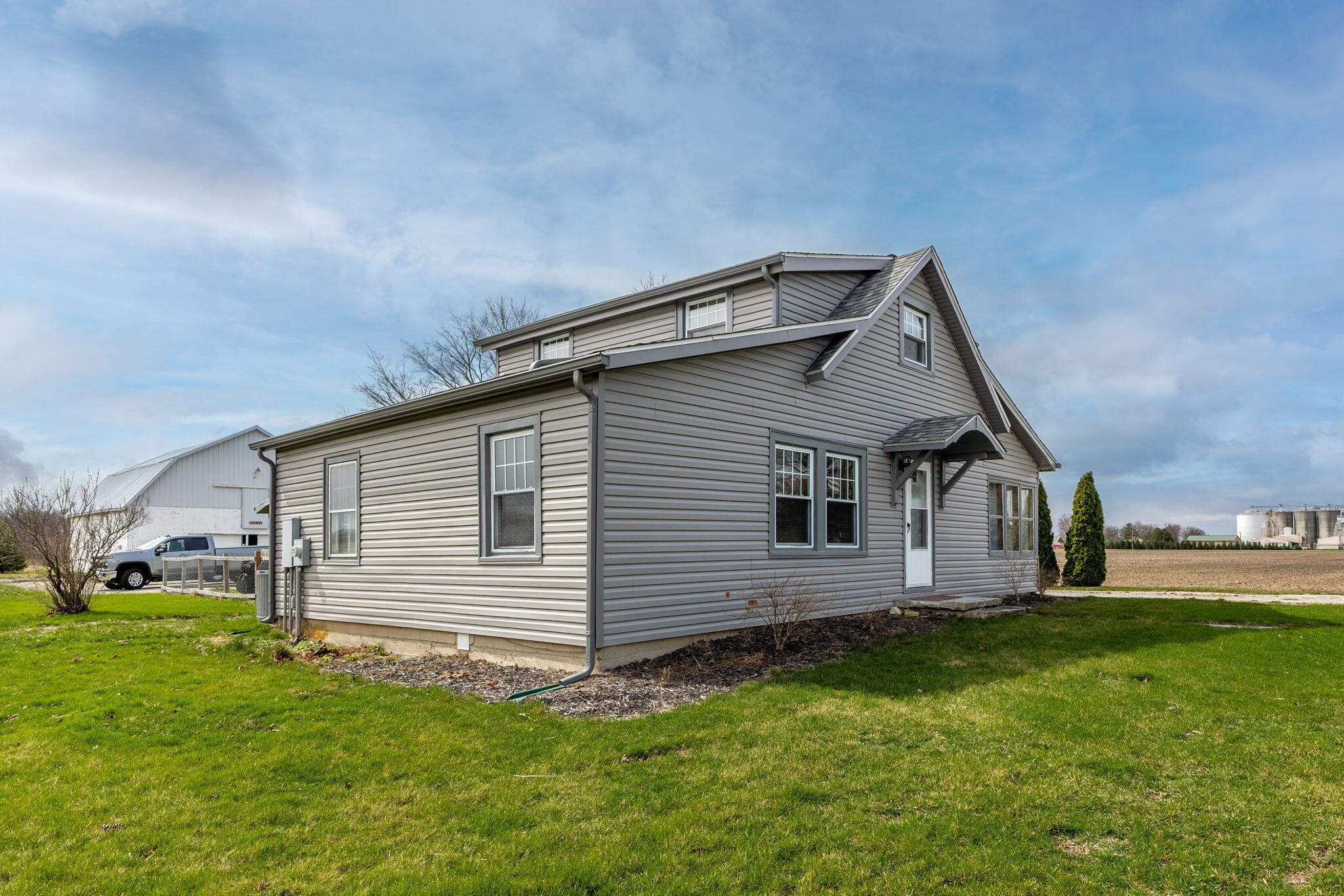 7627 Horatio-Harris Creek Road, Bradford, Ohio 45308