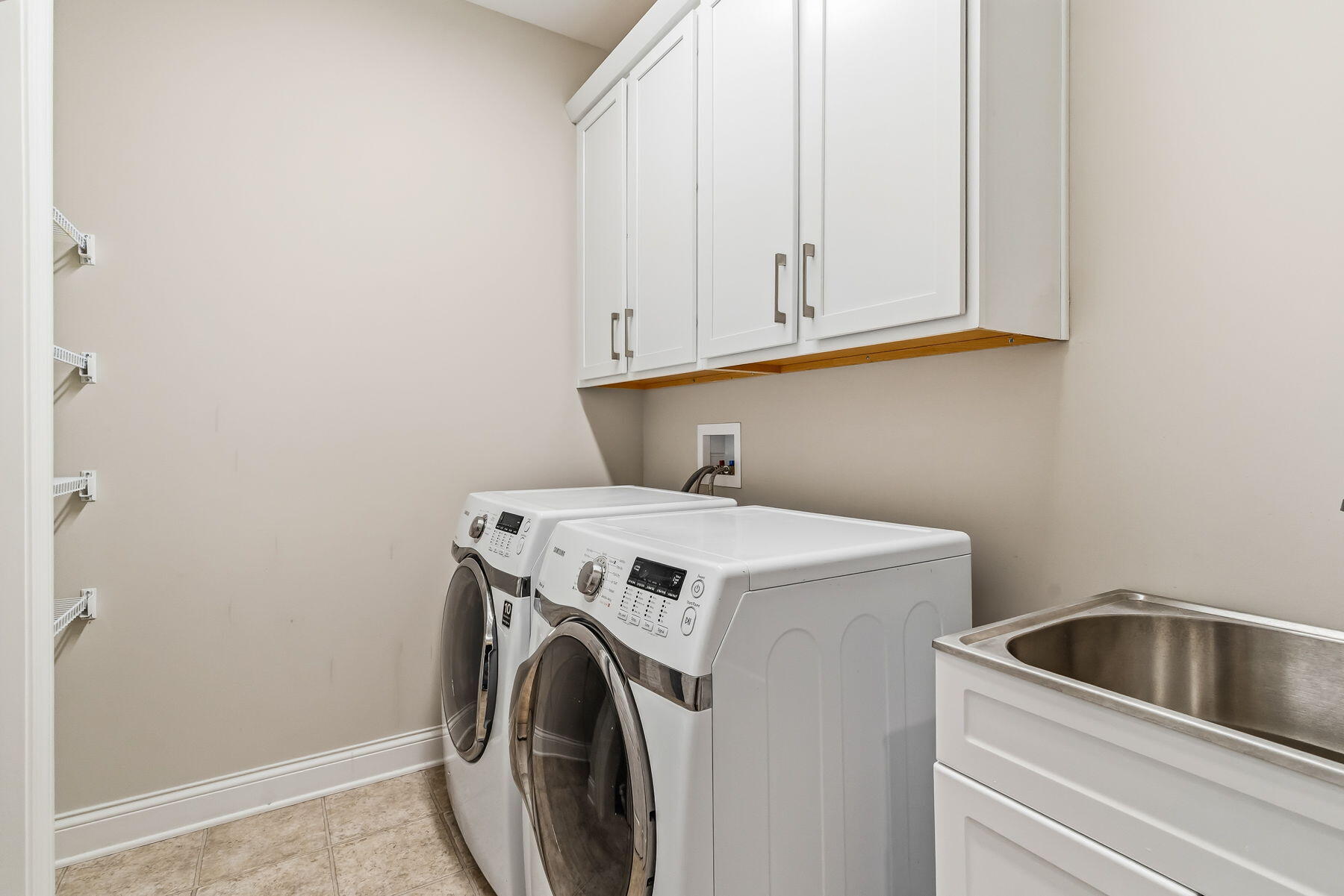 3688 Furlong Drive, Grove City, Ohio 43123